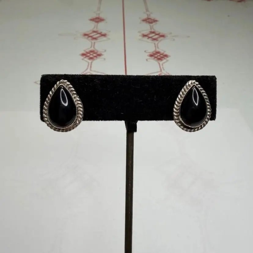 T. Spencer Navajo sterling & onyx tear drop earrings vintage