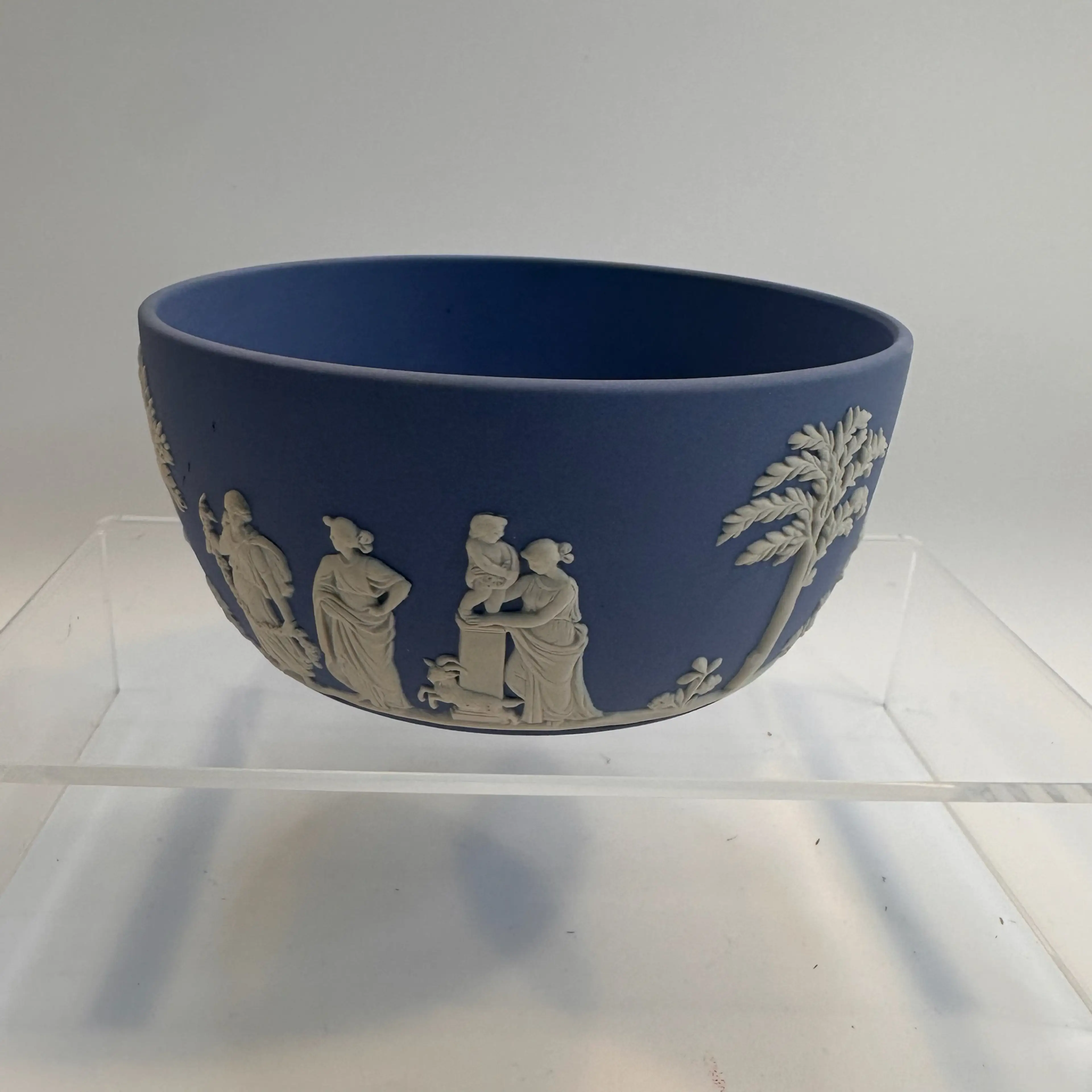 Image 2 of 4