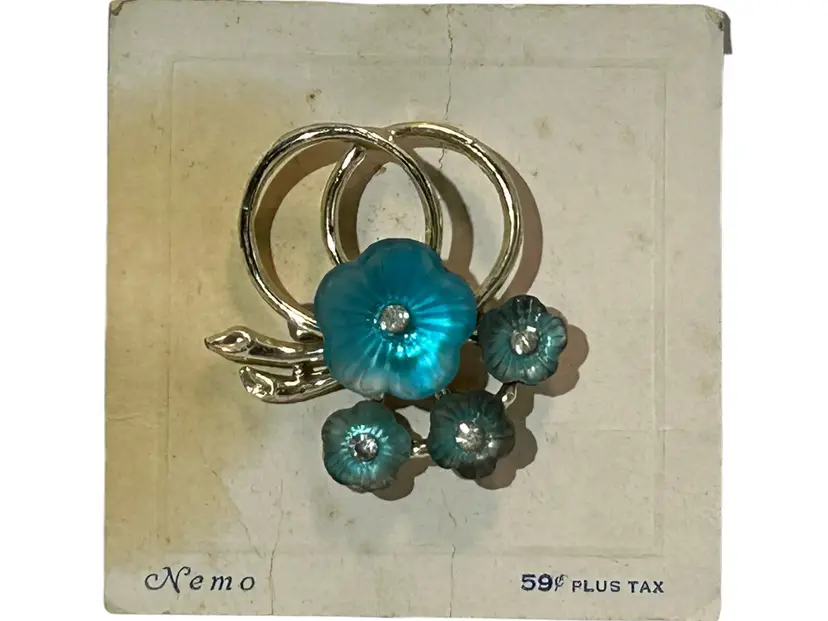 Vintage Nemo Womens Pin Blue Flower