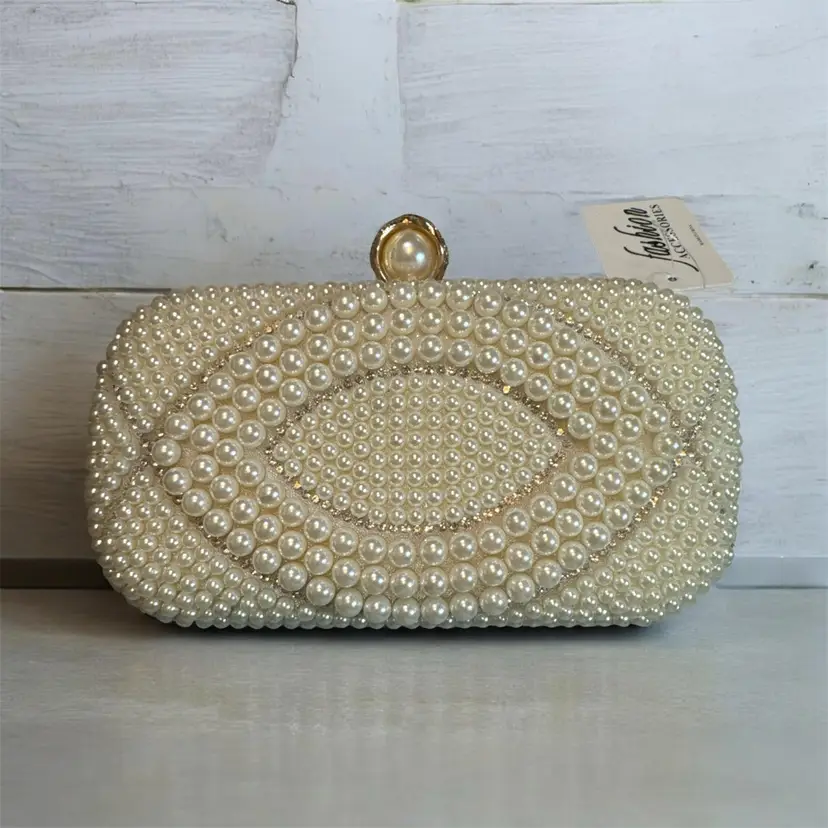 Elegant Formal Clutch