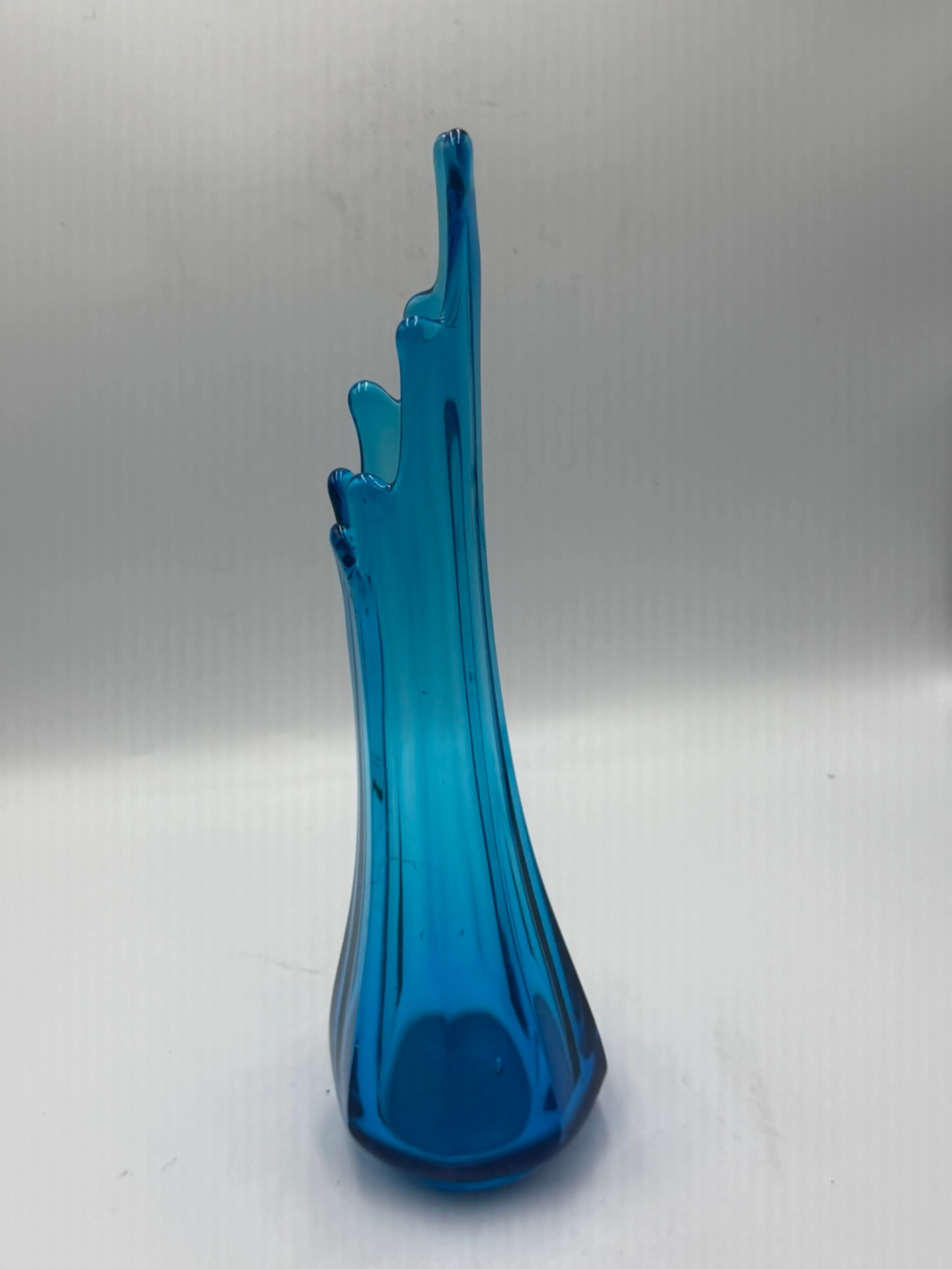 Image 4 of 12