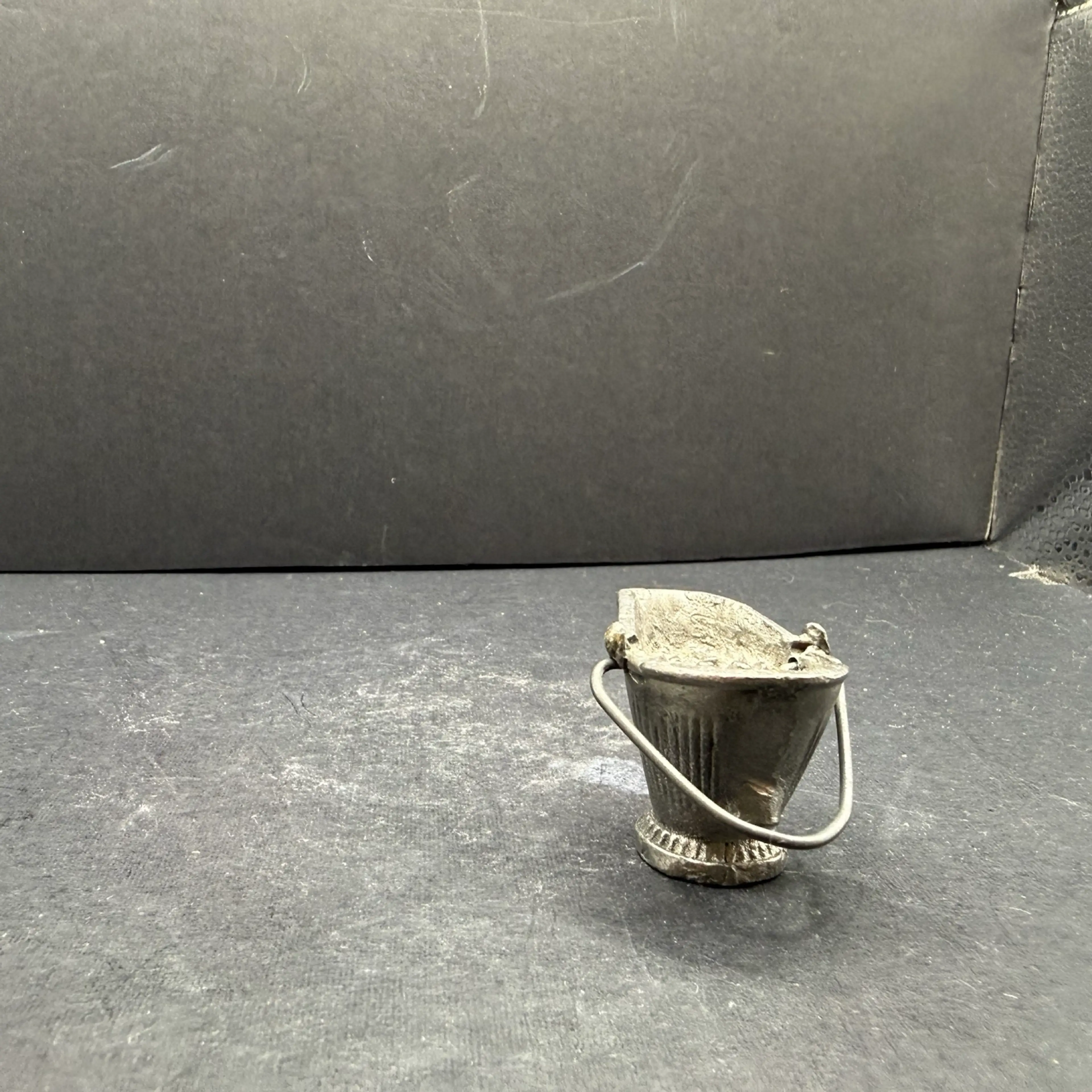 Image 4 of 4