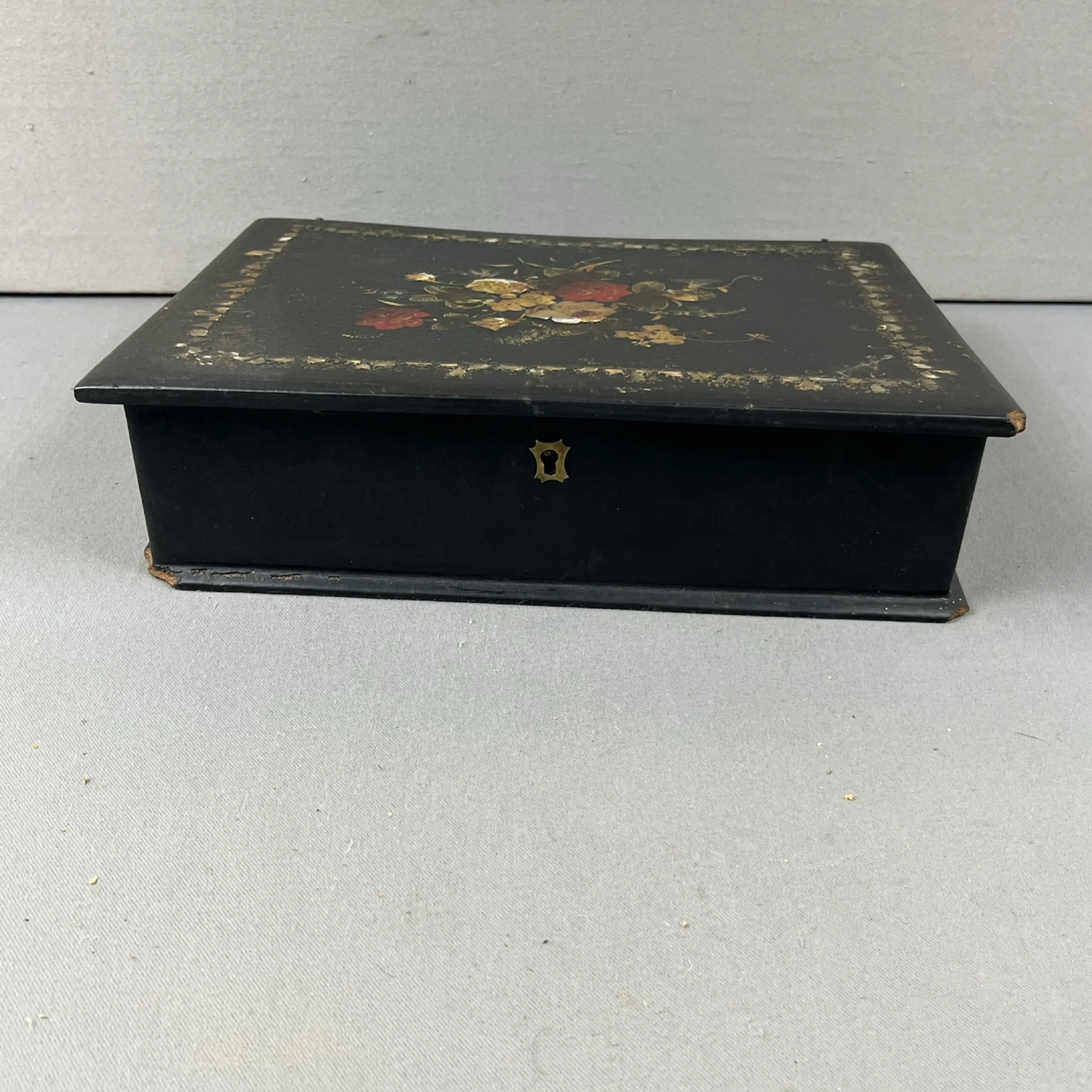 Image 2 of 16