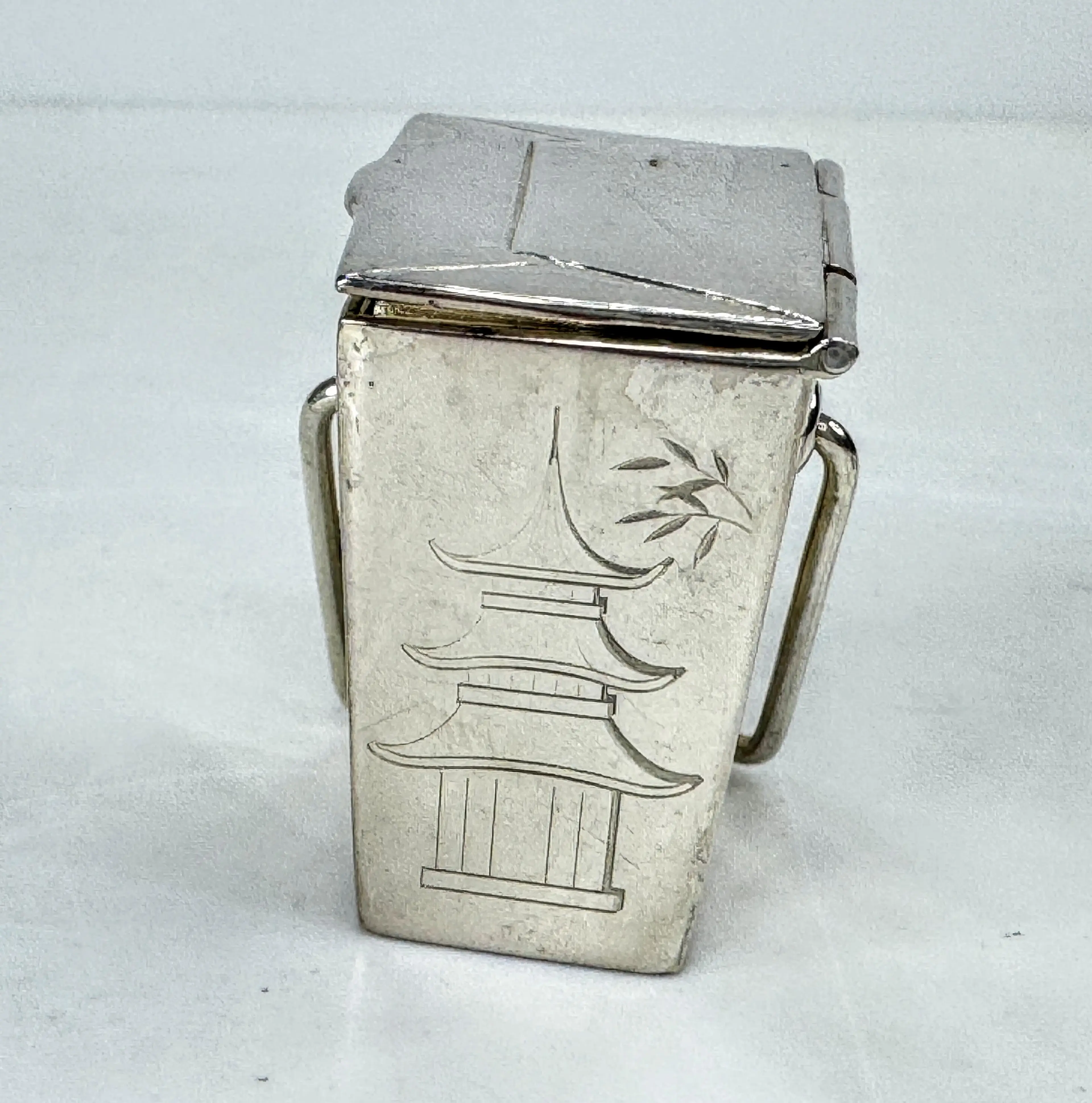 Image 2 of 7