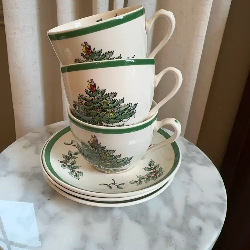 🔔 Set Of 3 Vintage Spode England Christmas Tree Cups And Saucers