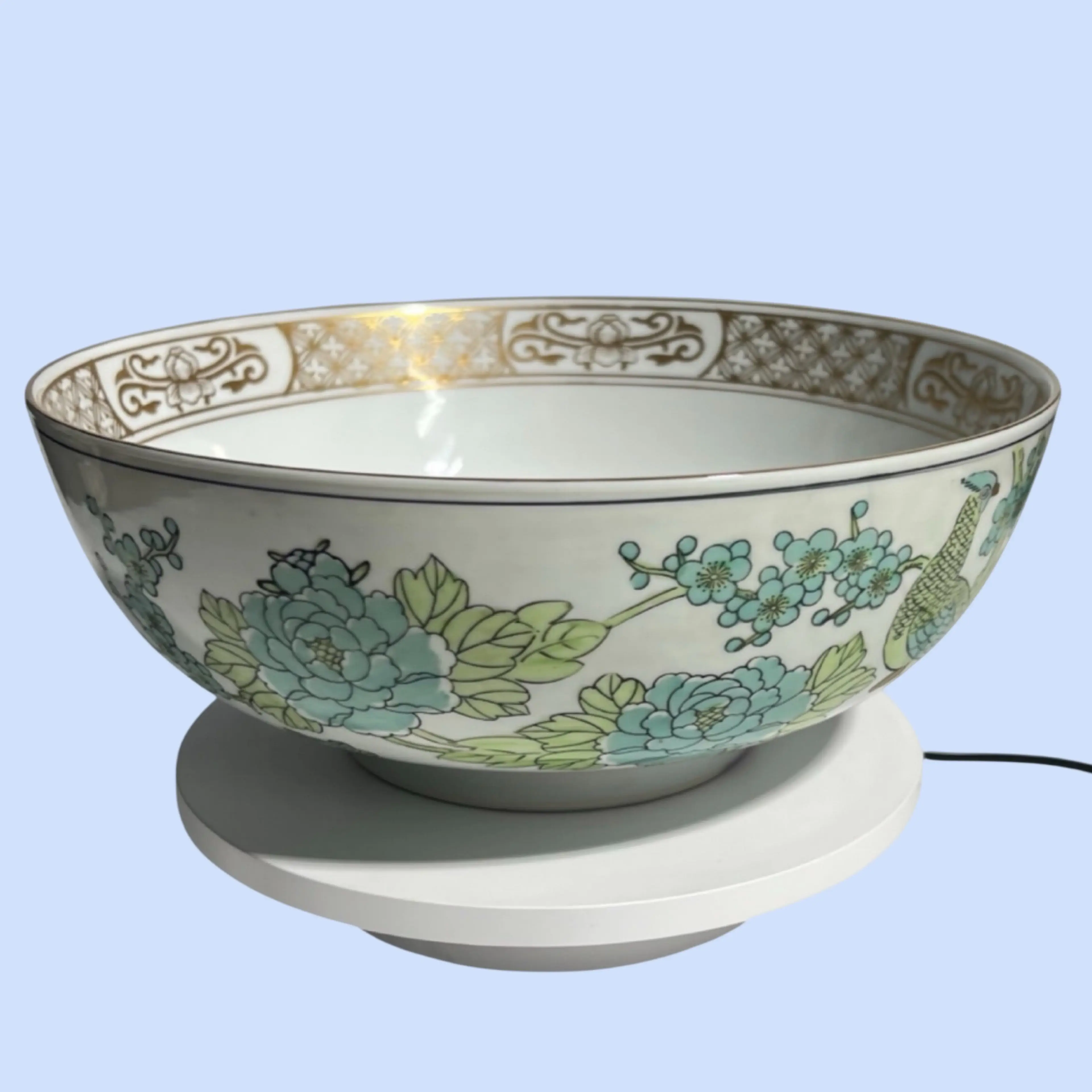 Image 4 of 18
