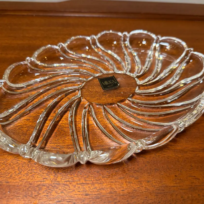 Mikasa "Peppermint Clear" Crystal Oval Dish