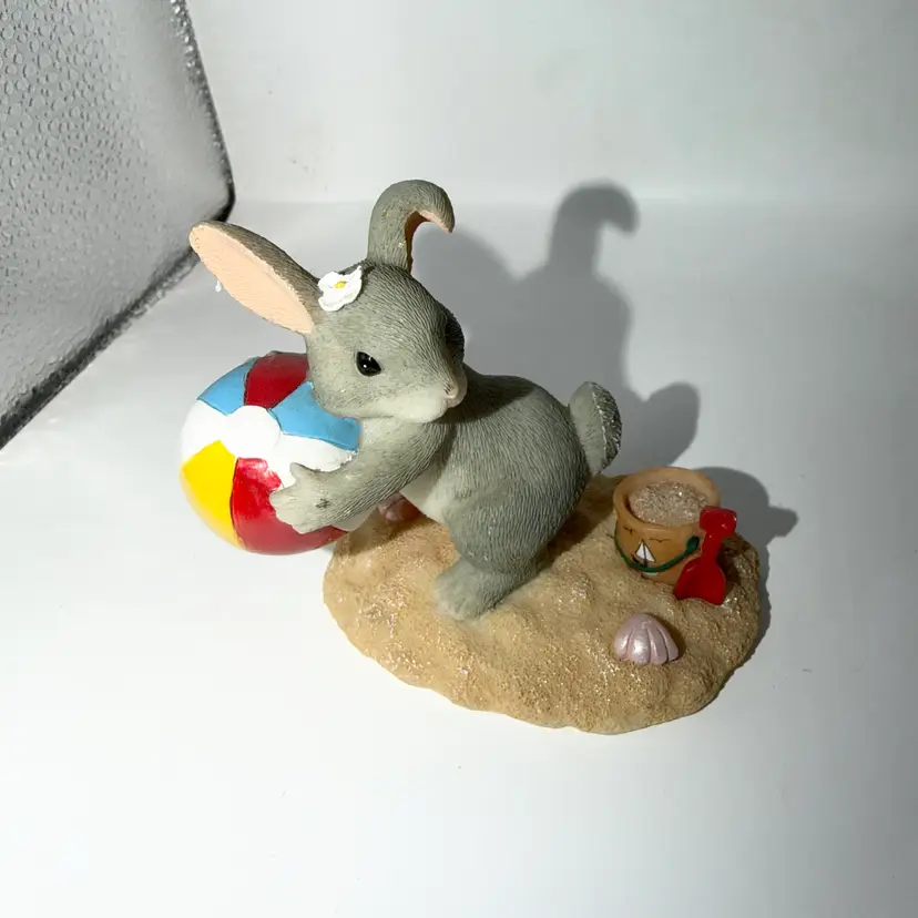 Vintage Fitz & Floyd Handcrafted Charming Tails A Beach Bunnie Figurine Decor
