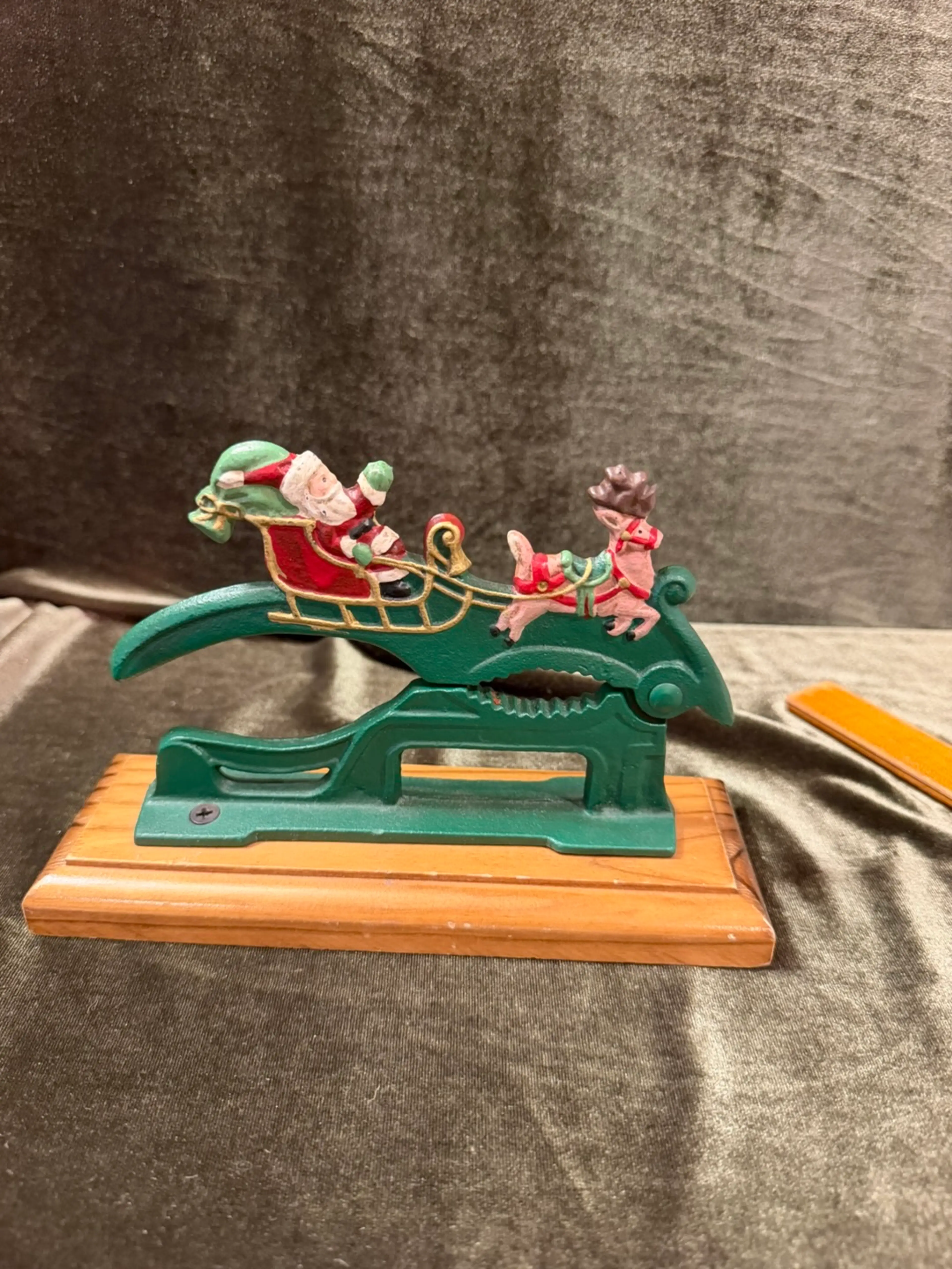 Image 4 of 9