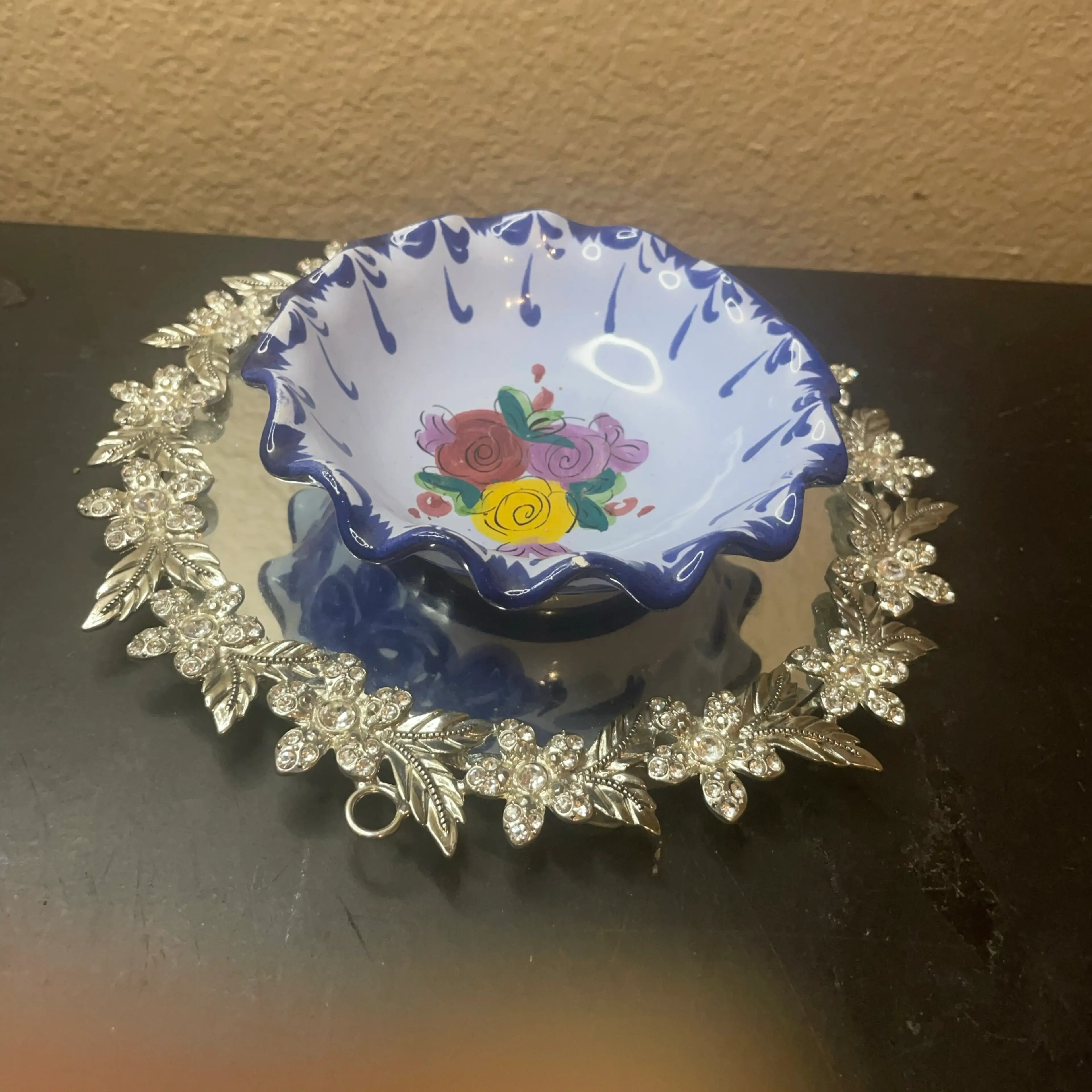Image 2 of 7