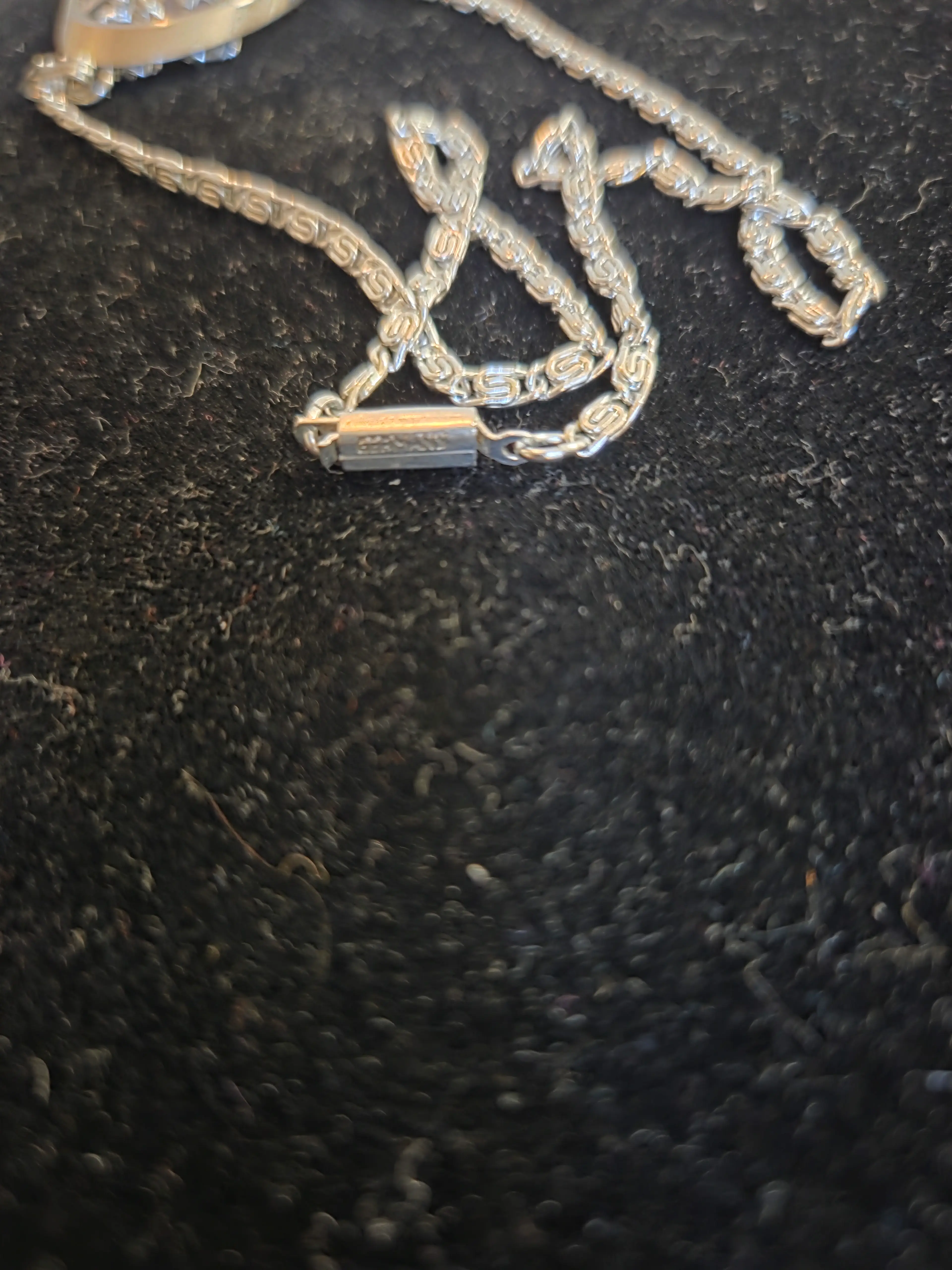 Image 4 of 4