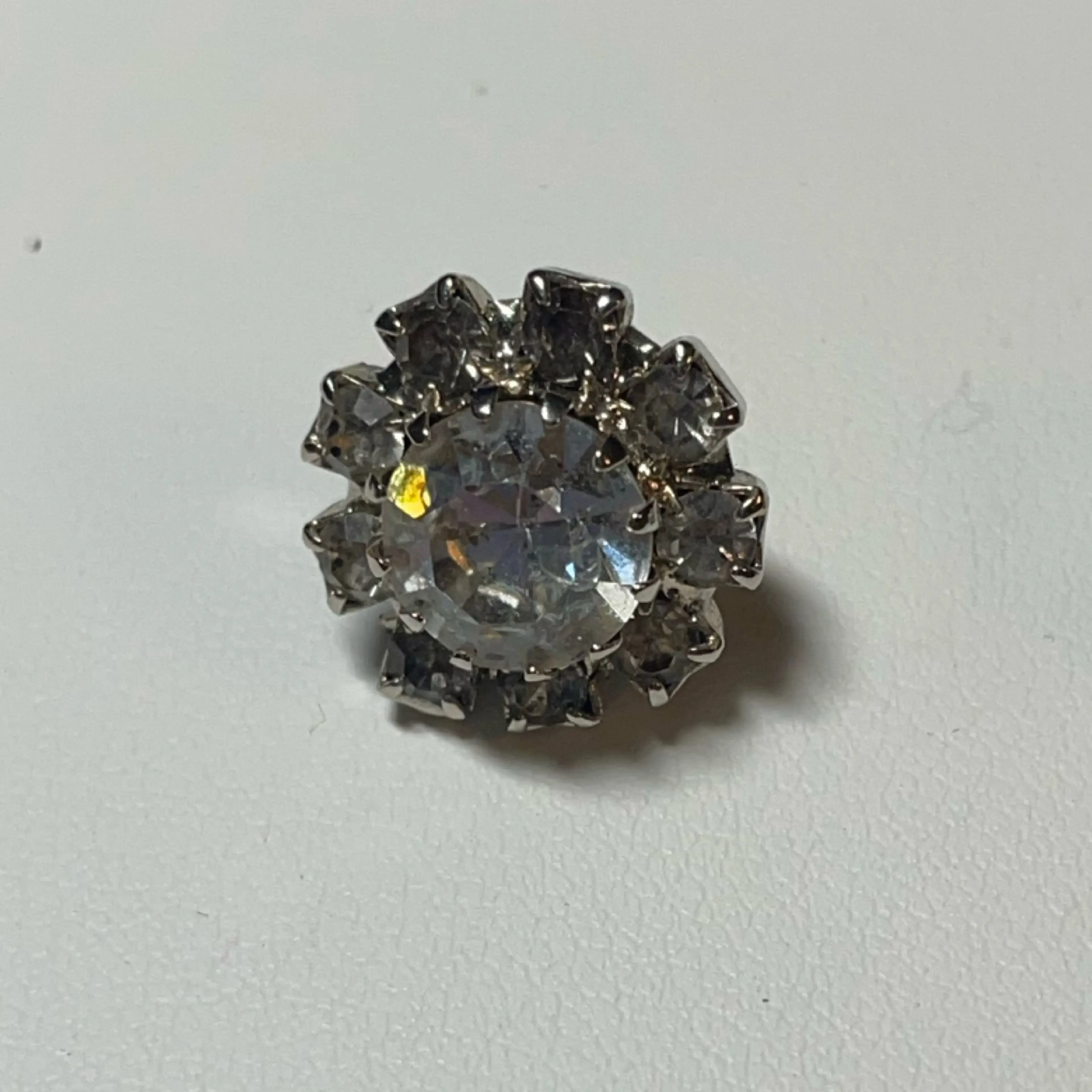 Image 2 of 4
