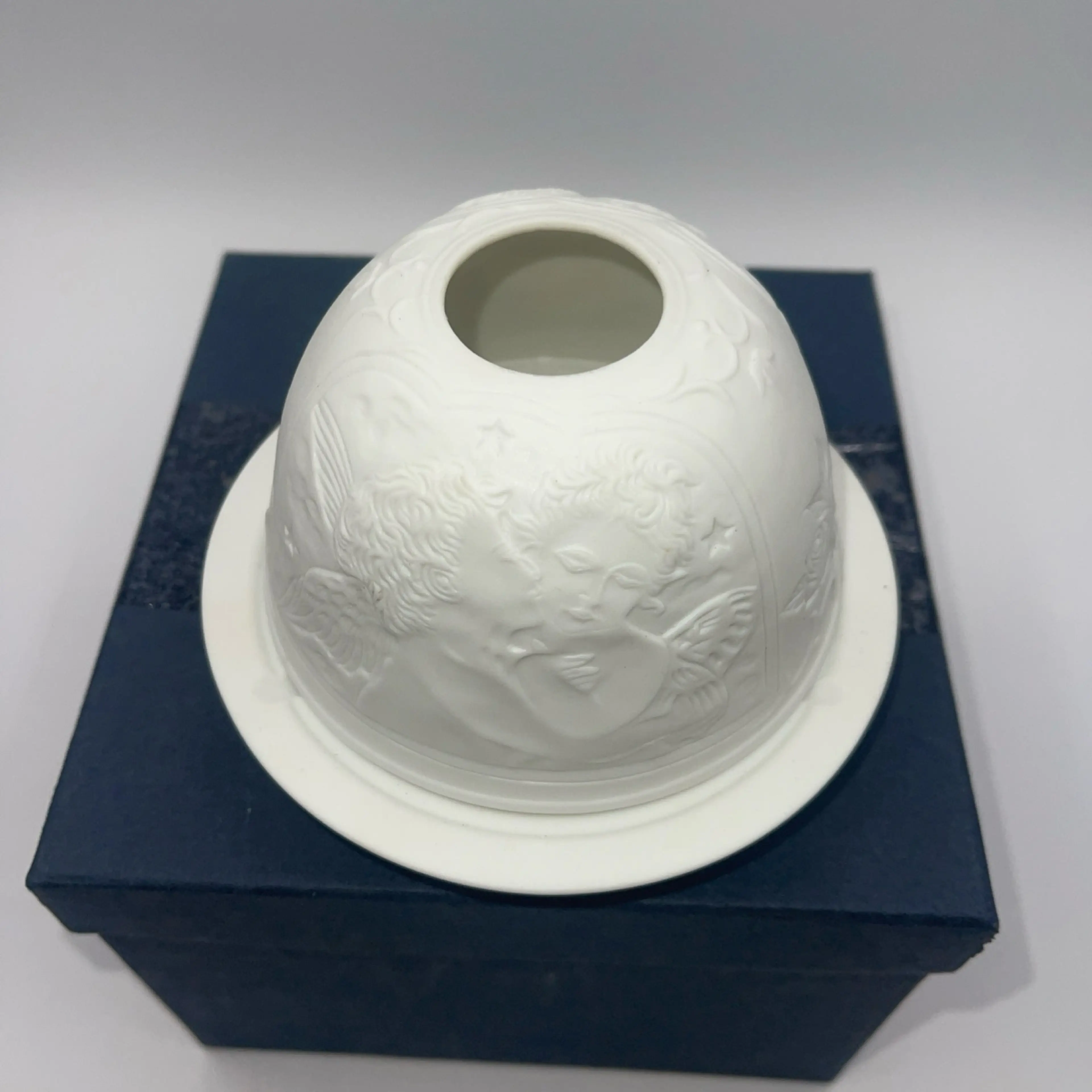 Image 4 of 12
