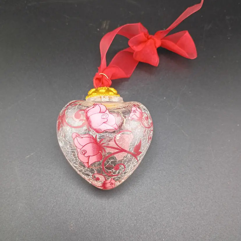 Crackle glass heart ornament with flowers