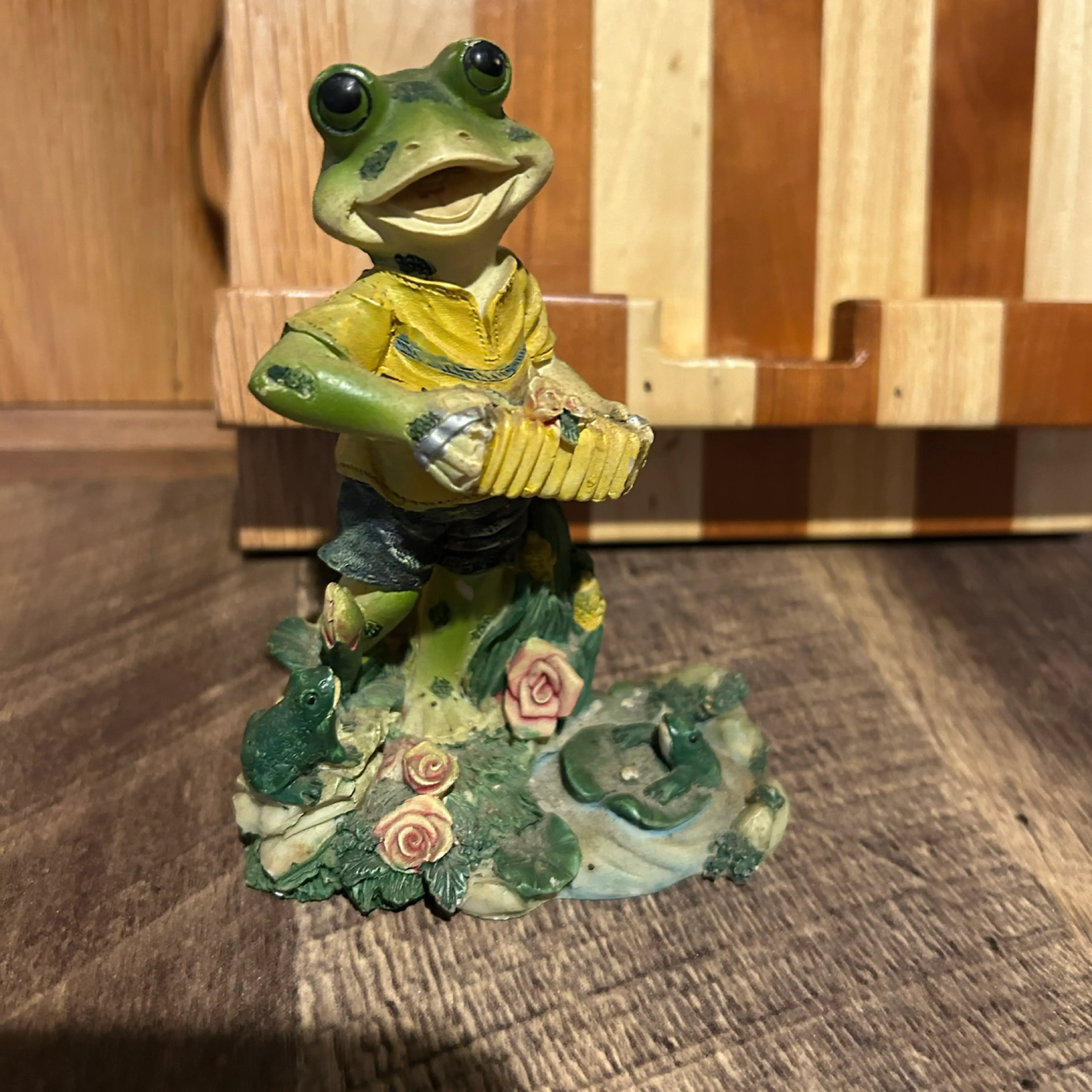 Image 2 of 4