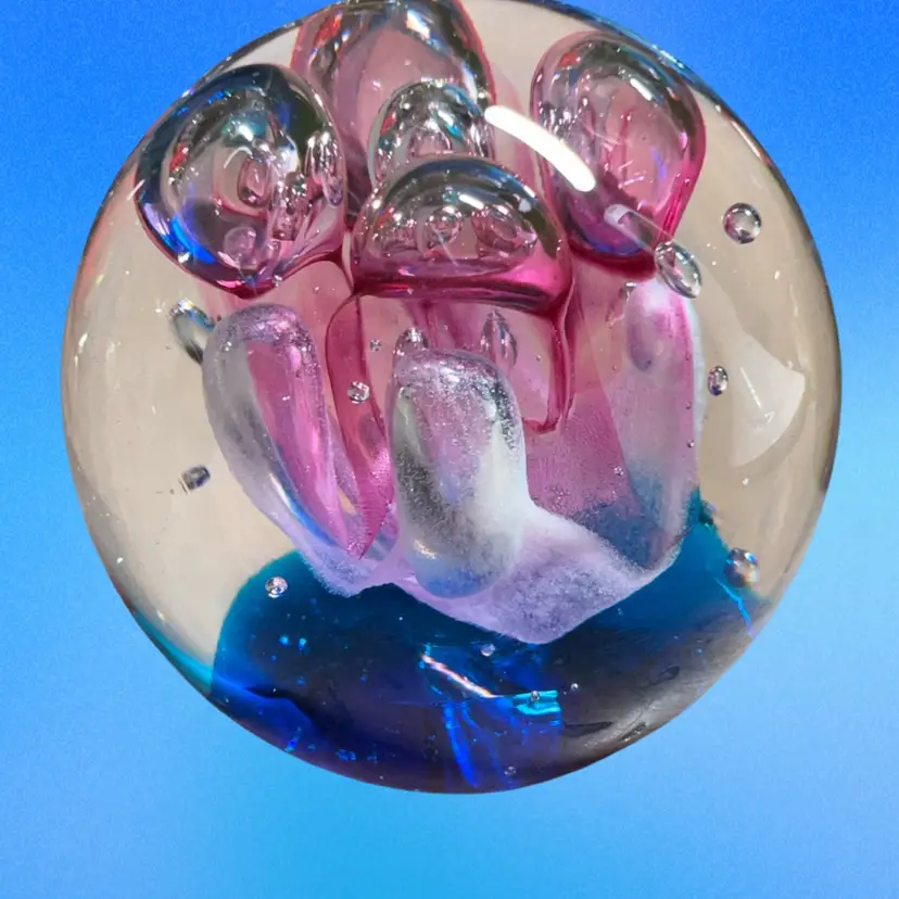 #01 Dynasty Gallery Heirloom Collectibles hand blown abstract Glowing paper weight