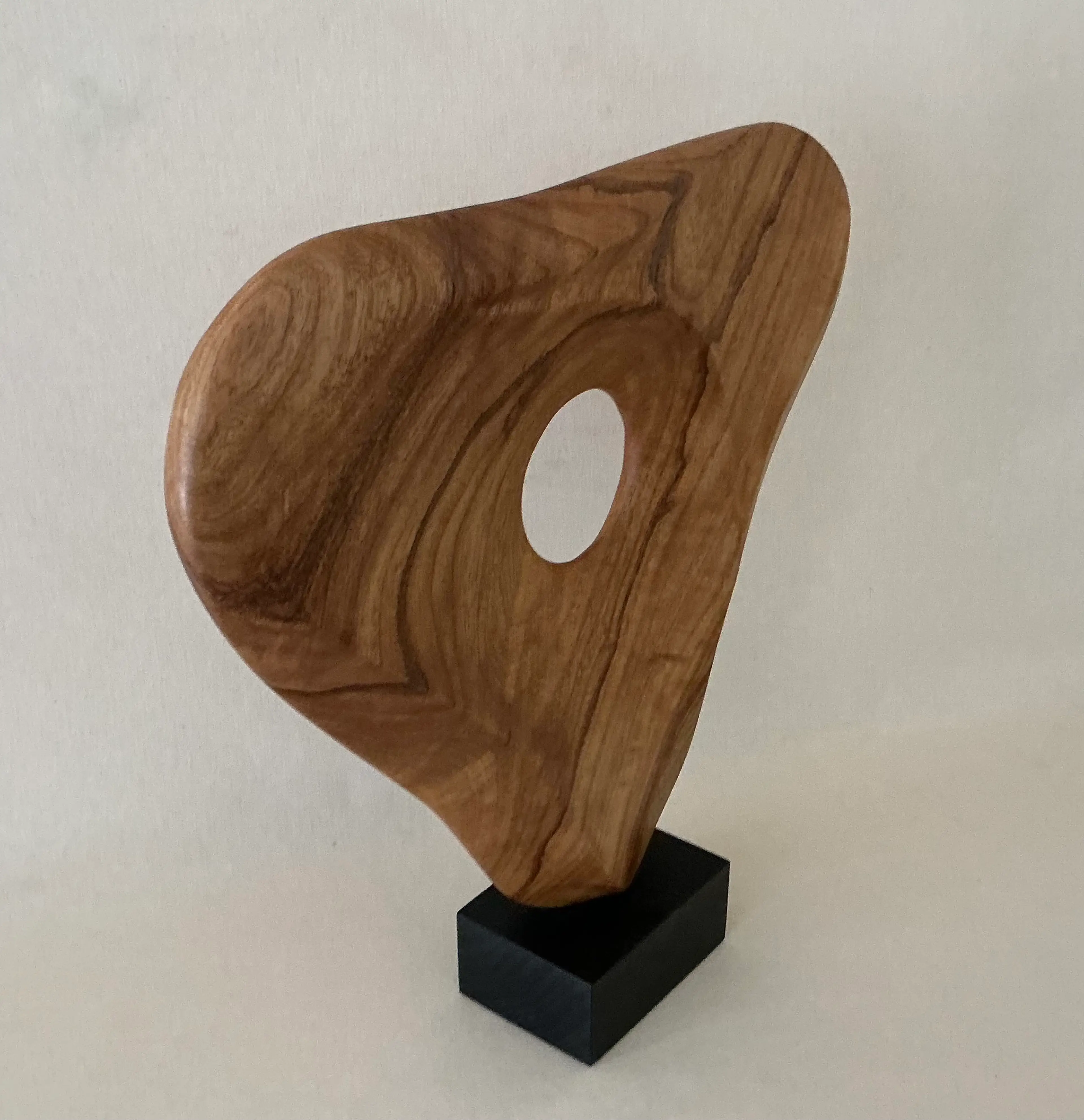 Image 2 of 6