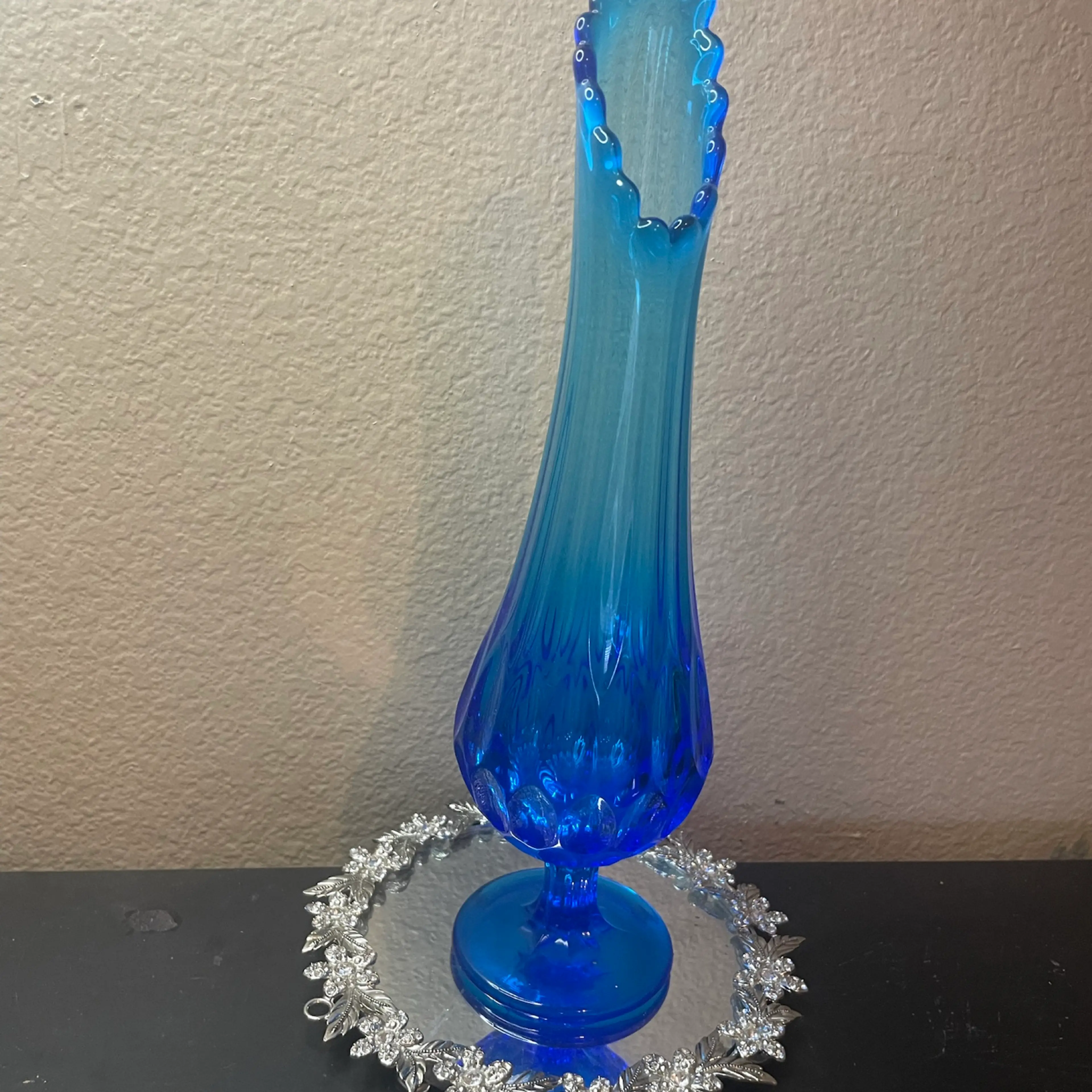 Image 4 of 6