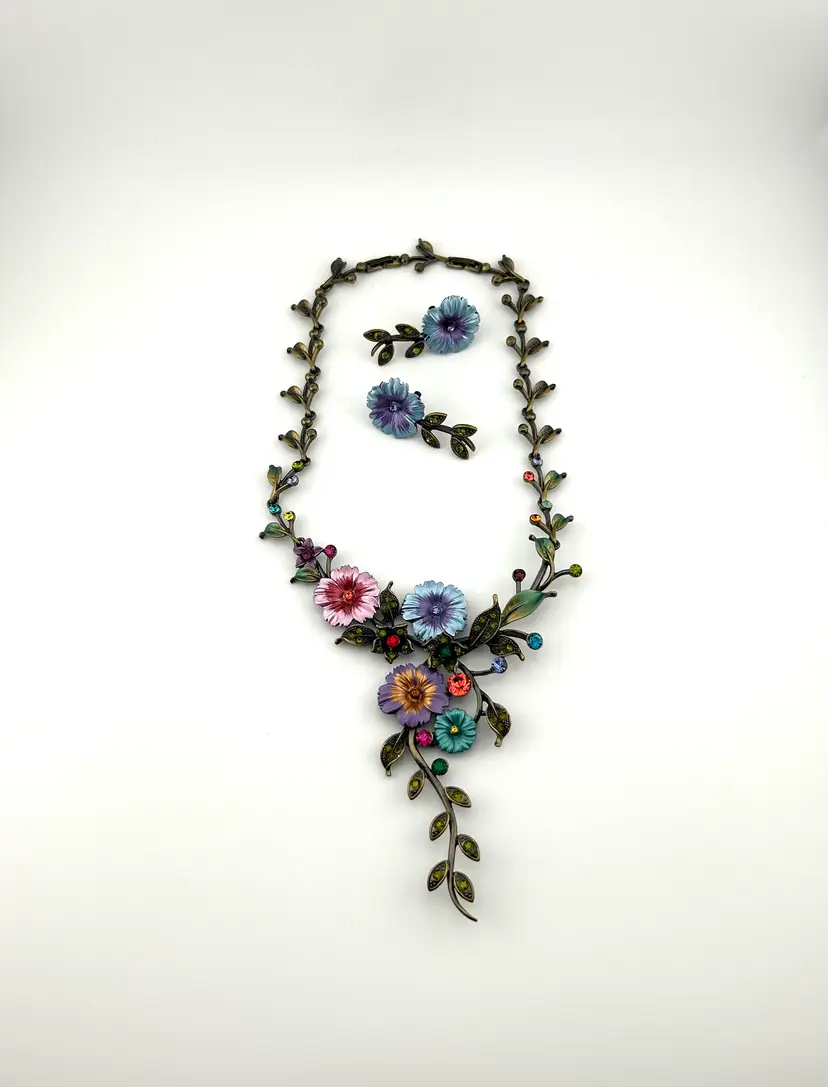 Gorgeous Brass Rhinestone Flower Necklace and Pierced Earring Set