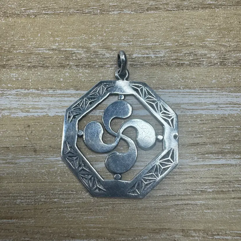 Basque Cross 925 Pendant
