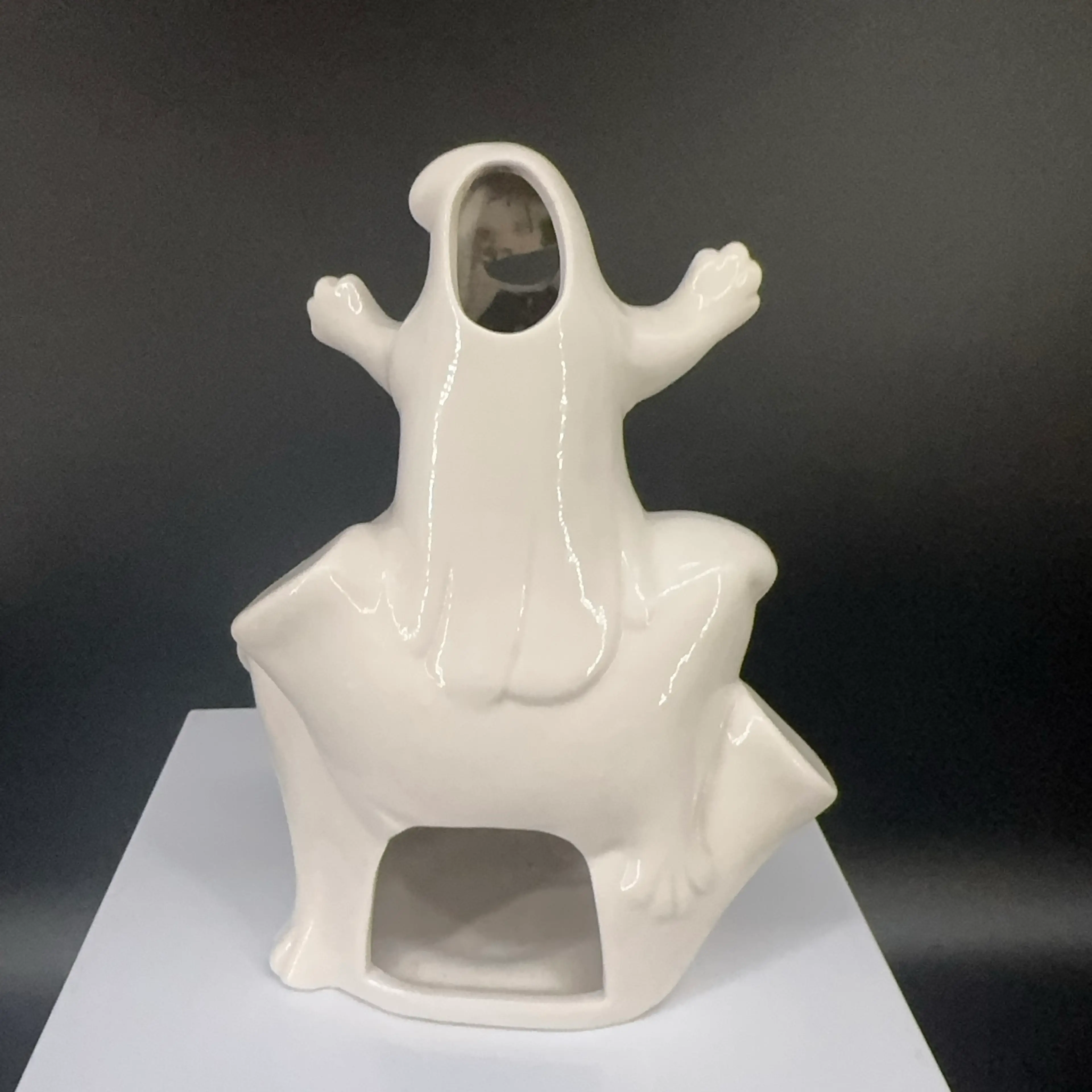 Image 3 of 5