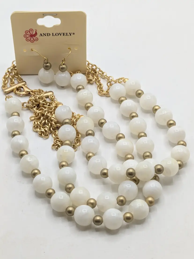 And Lovely White Beaded Necklace and Earring Set with Gold Accents NWT