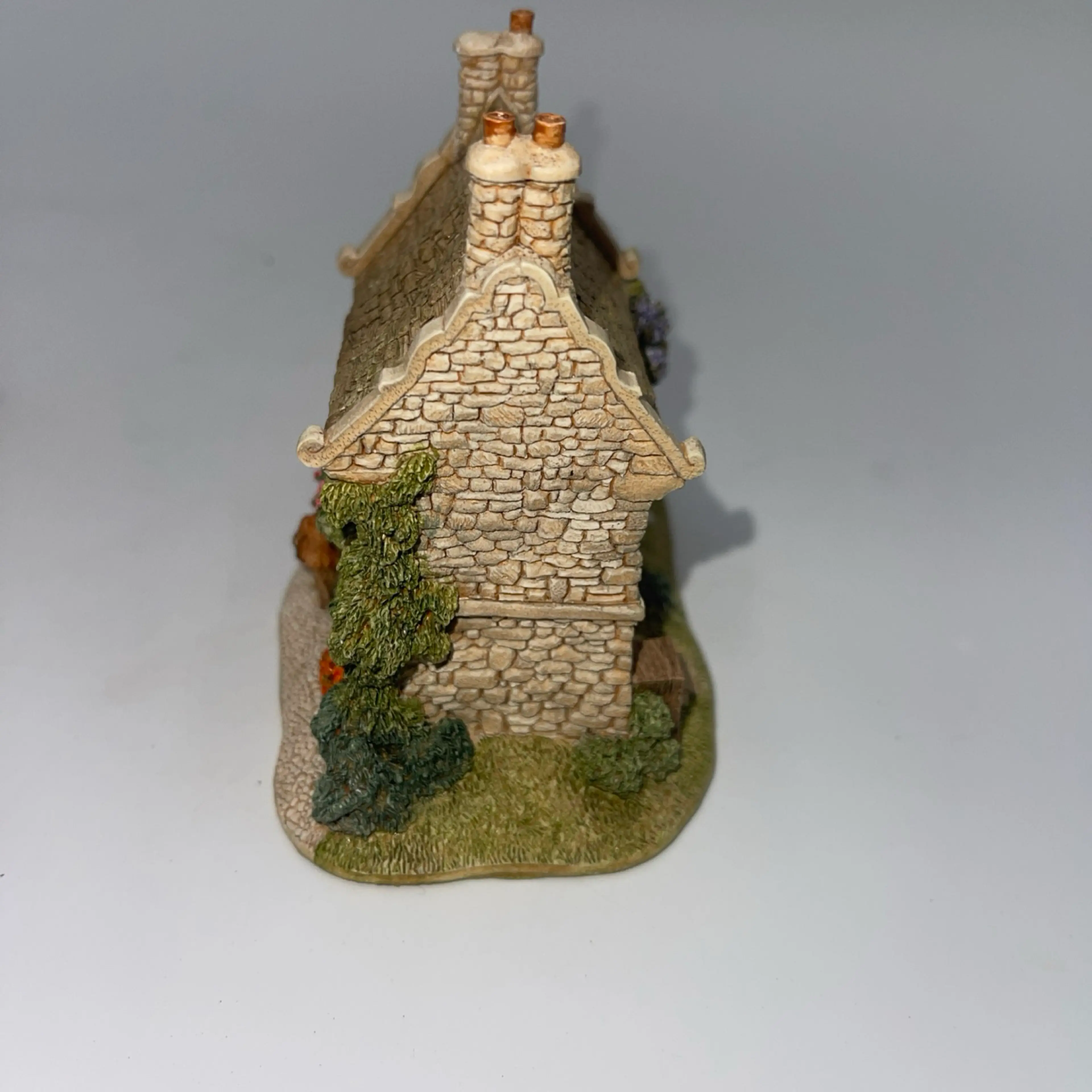 Image 2 of 7