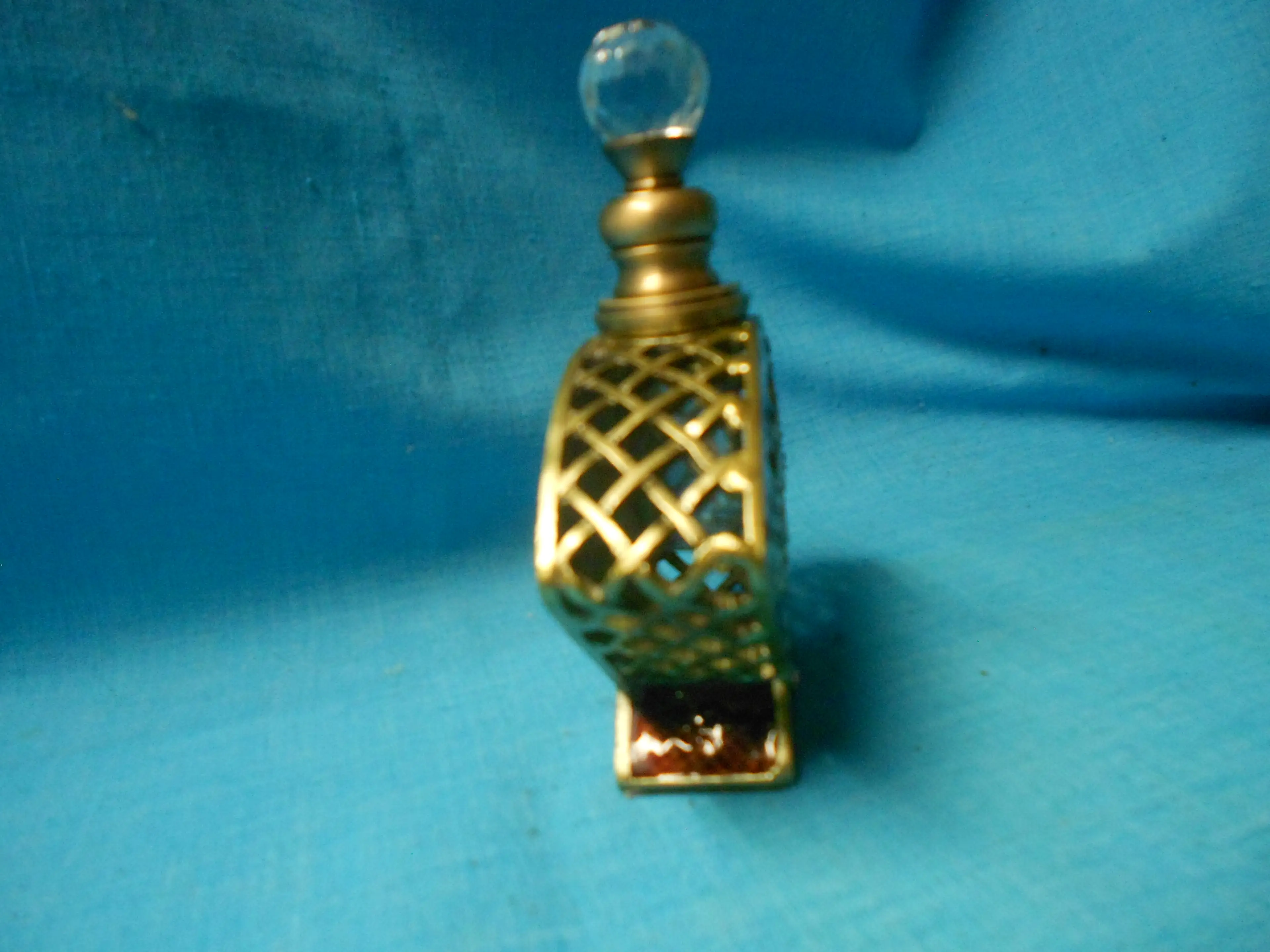 Image 2 of 8