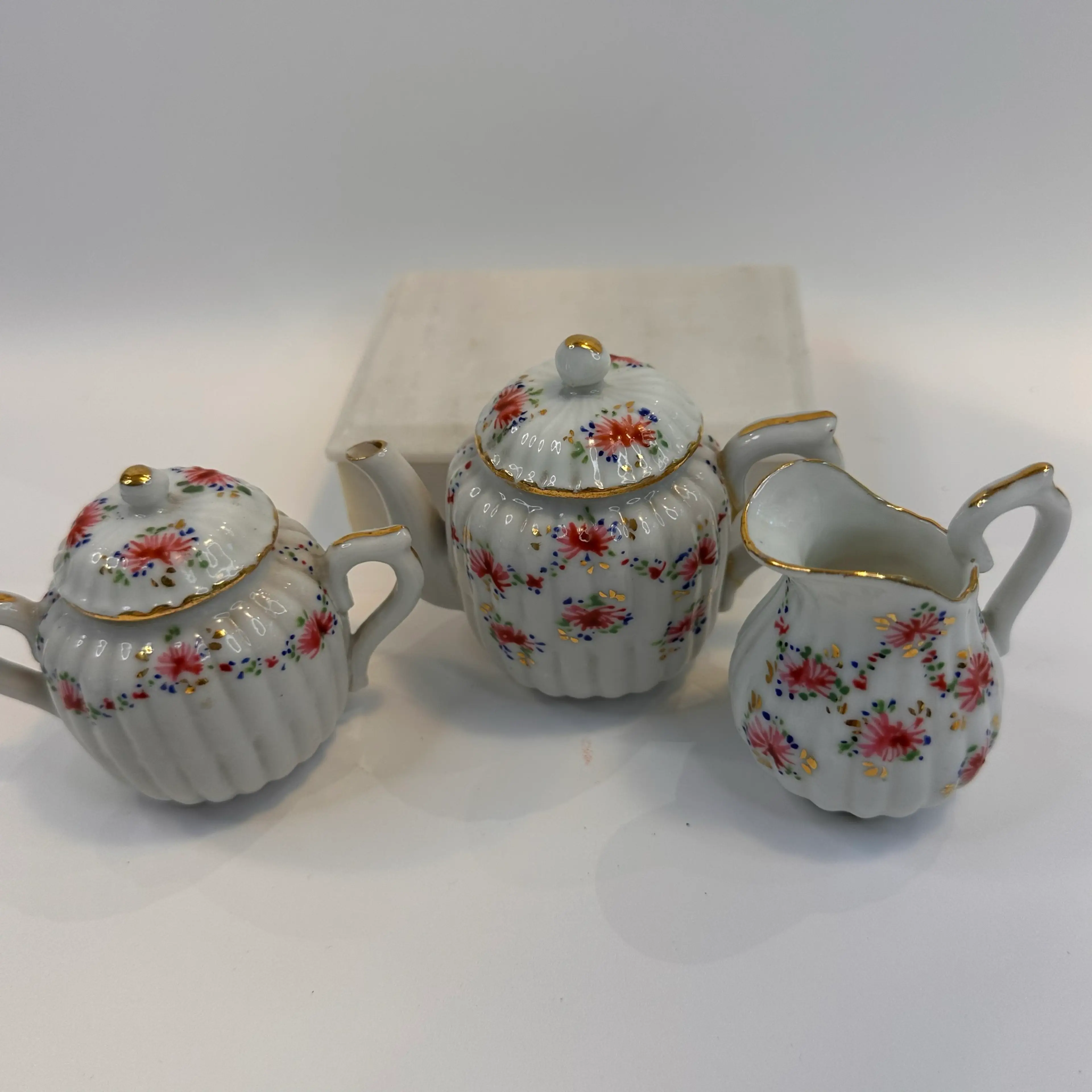 Image 1 of 6