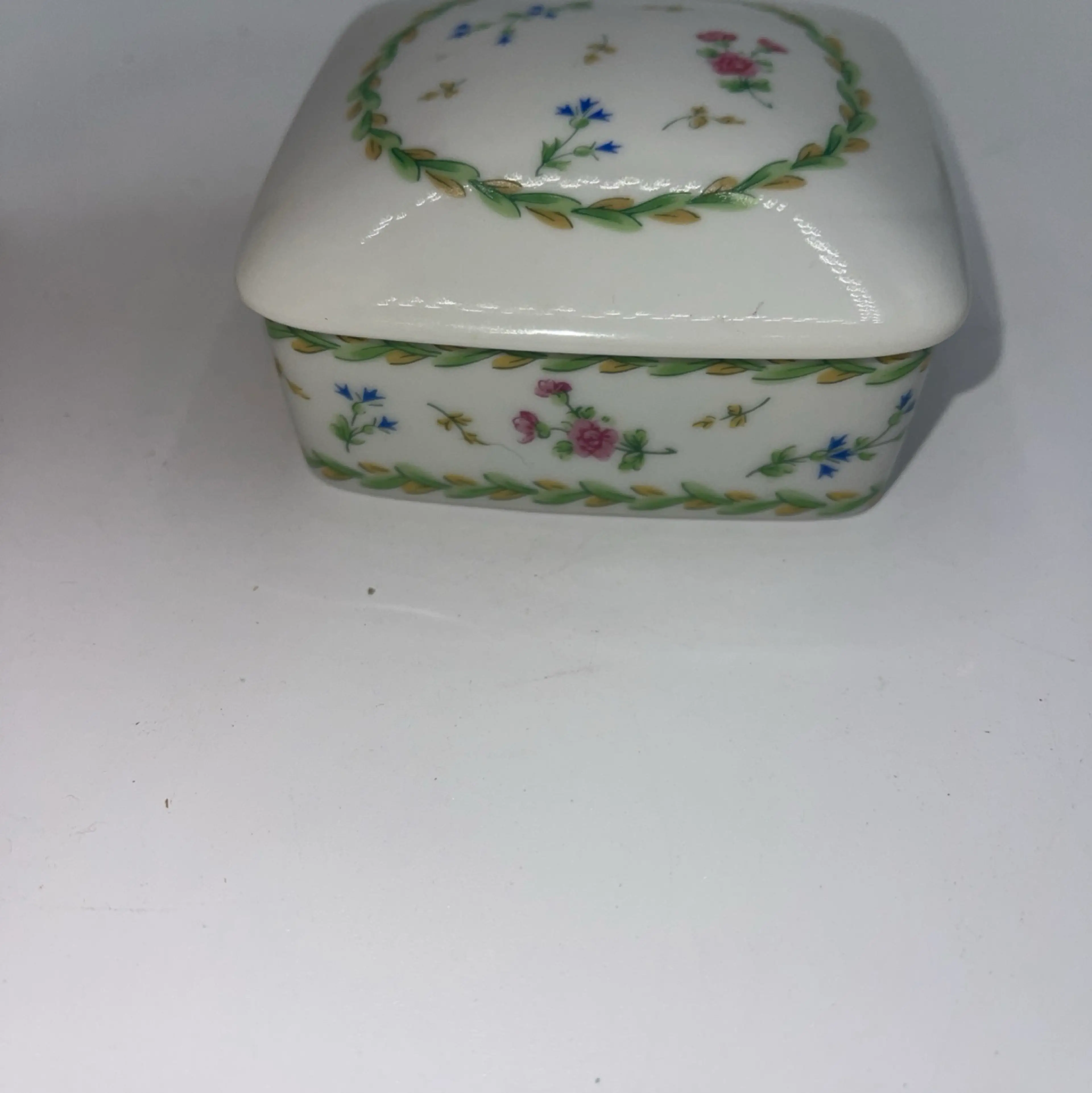 Image 4 of 8