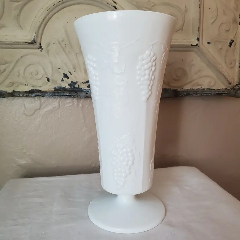 Indiana Milk Glass Grapevine Vase