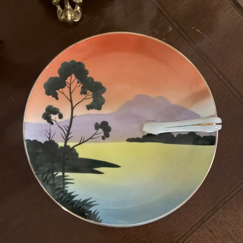 🐇Vintage Meito Japan Hand Painted Landscape Handled Plate