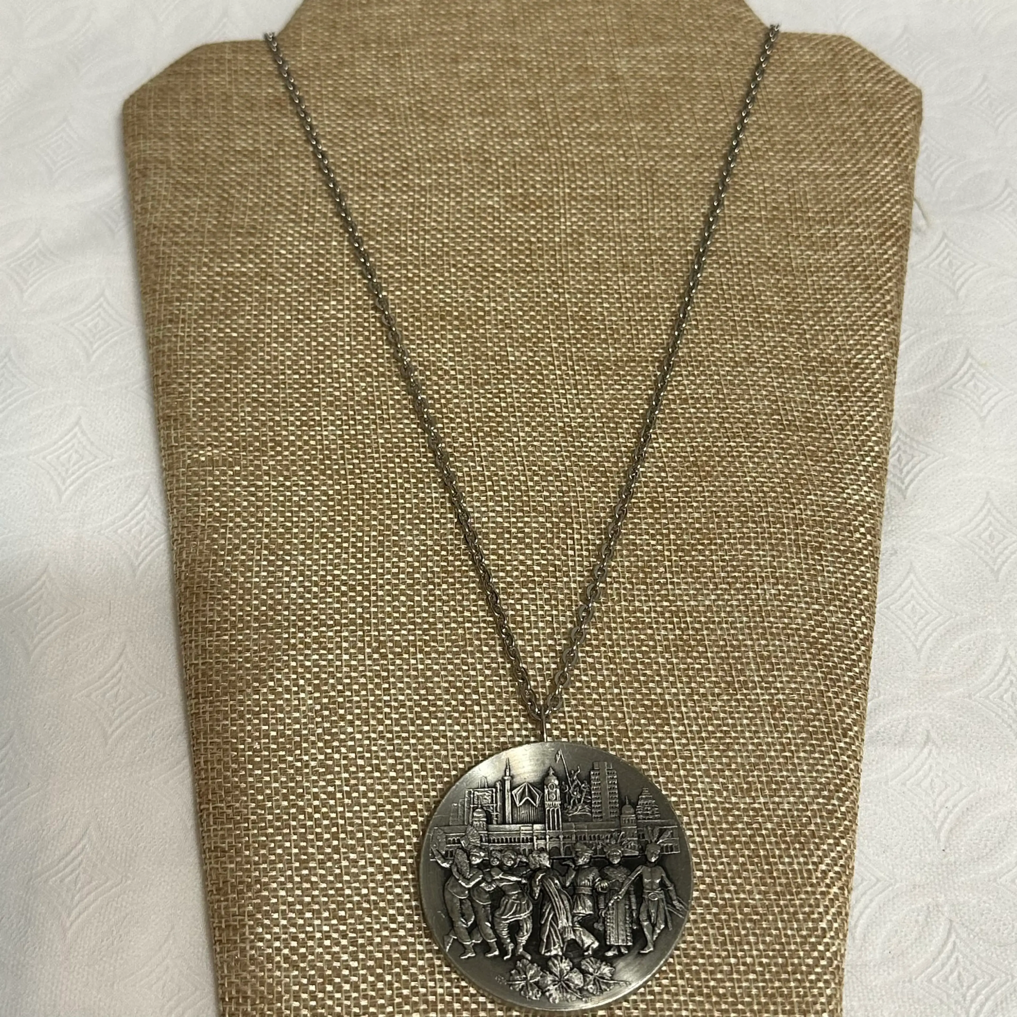 Image 2 of 4