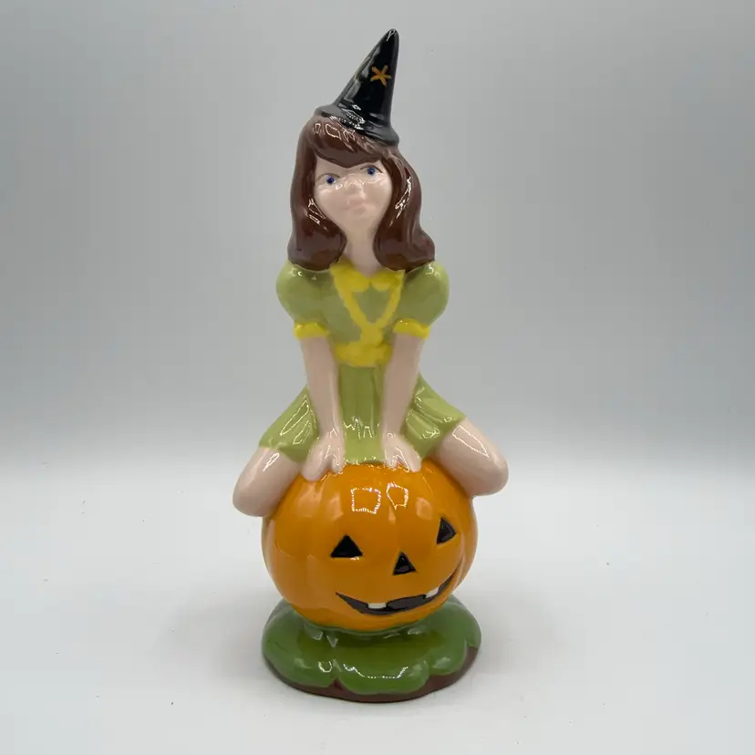 Hobbiest Halloween Jack O Lantern With Witchy Girl Hand Painted Figurine Atlantic Mold 1977