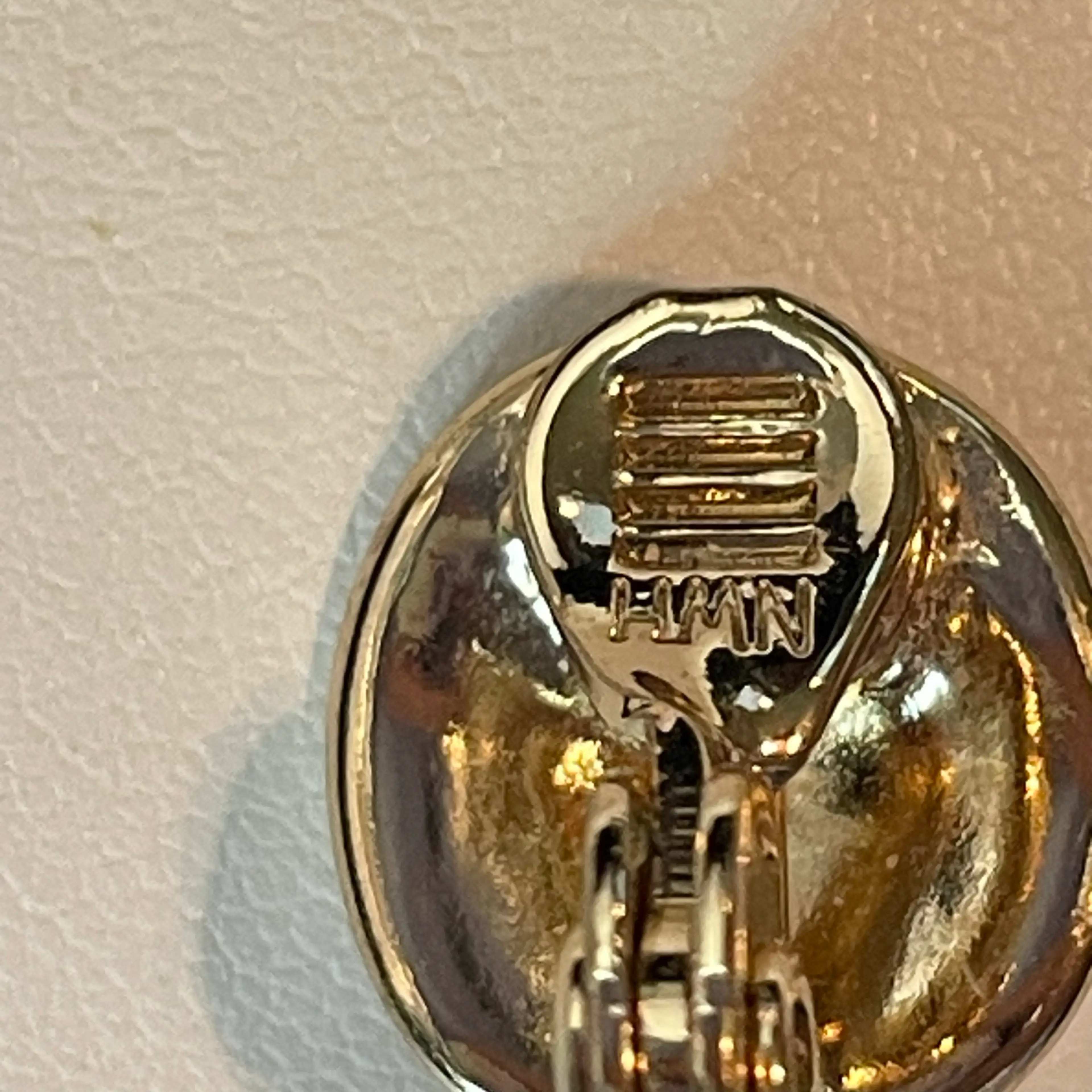 Image 3 of 4