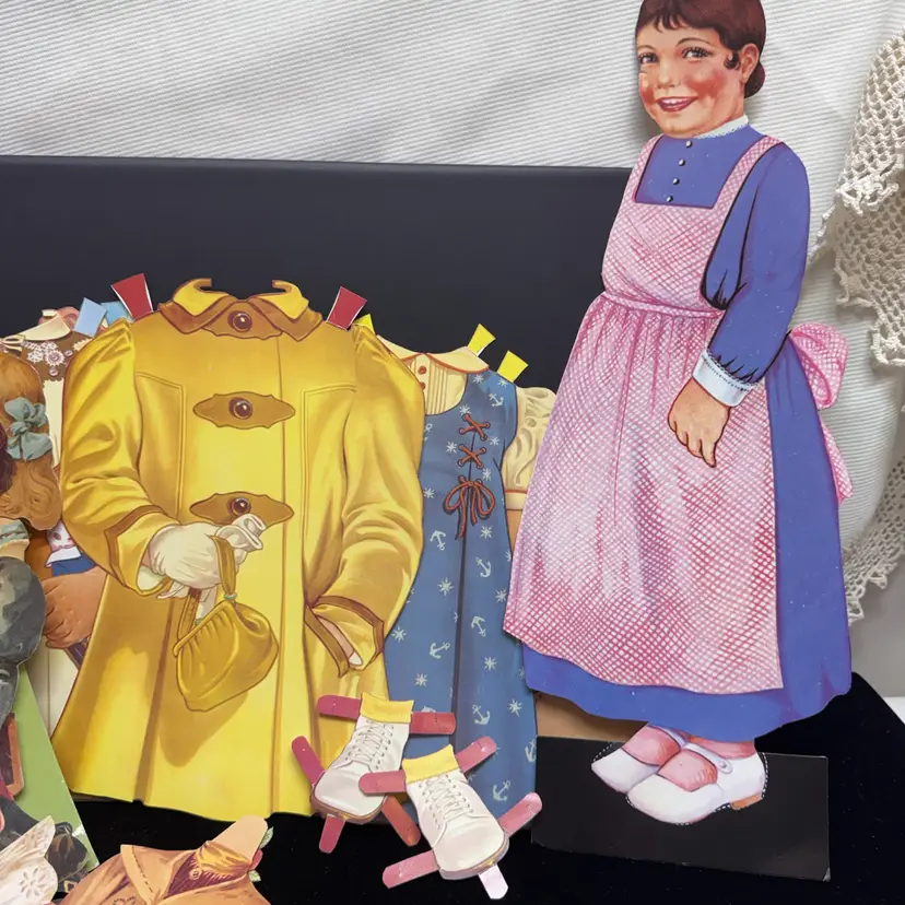 Several Sets And Pieces Of Sets Paper Dolls