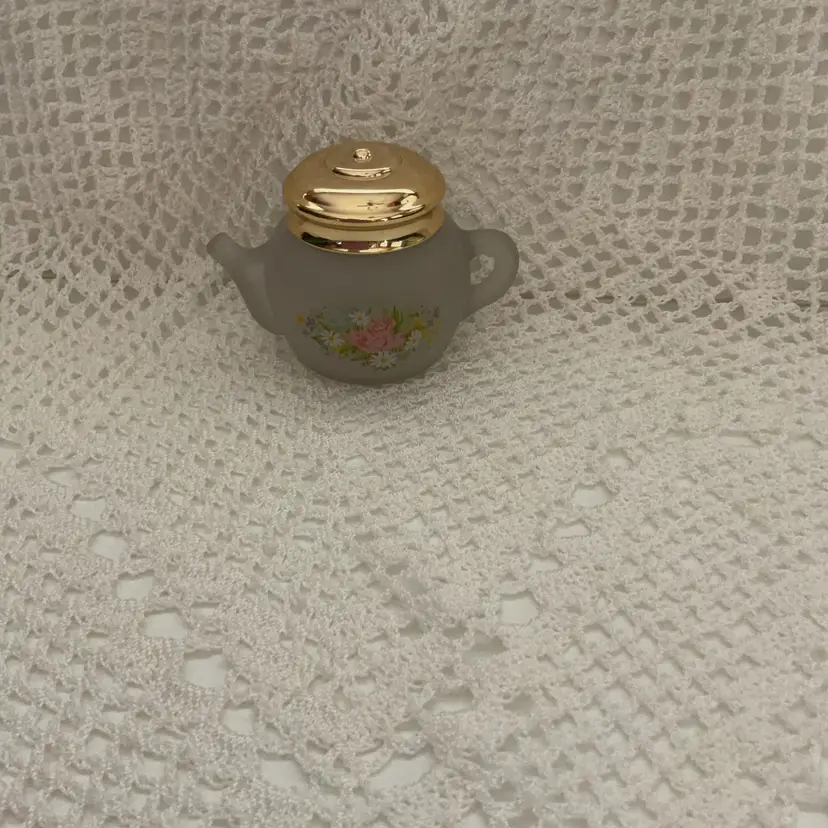 Avon Teapot Shaped Powder Shaker