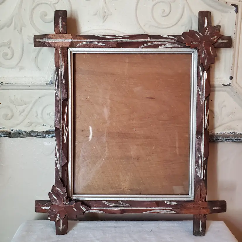 CALL OUT Antique Folk Art Picture Frame Leaf Cross Corner Wood Tramp Art