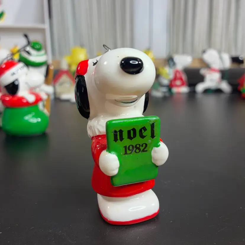 #31 - Vintage Japan Peanuts Ornament Snoopy