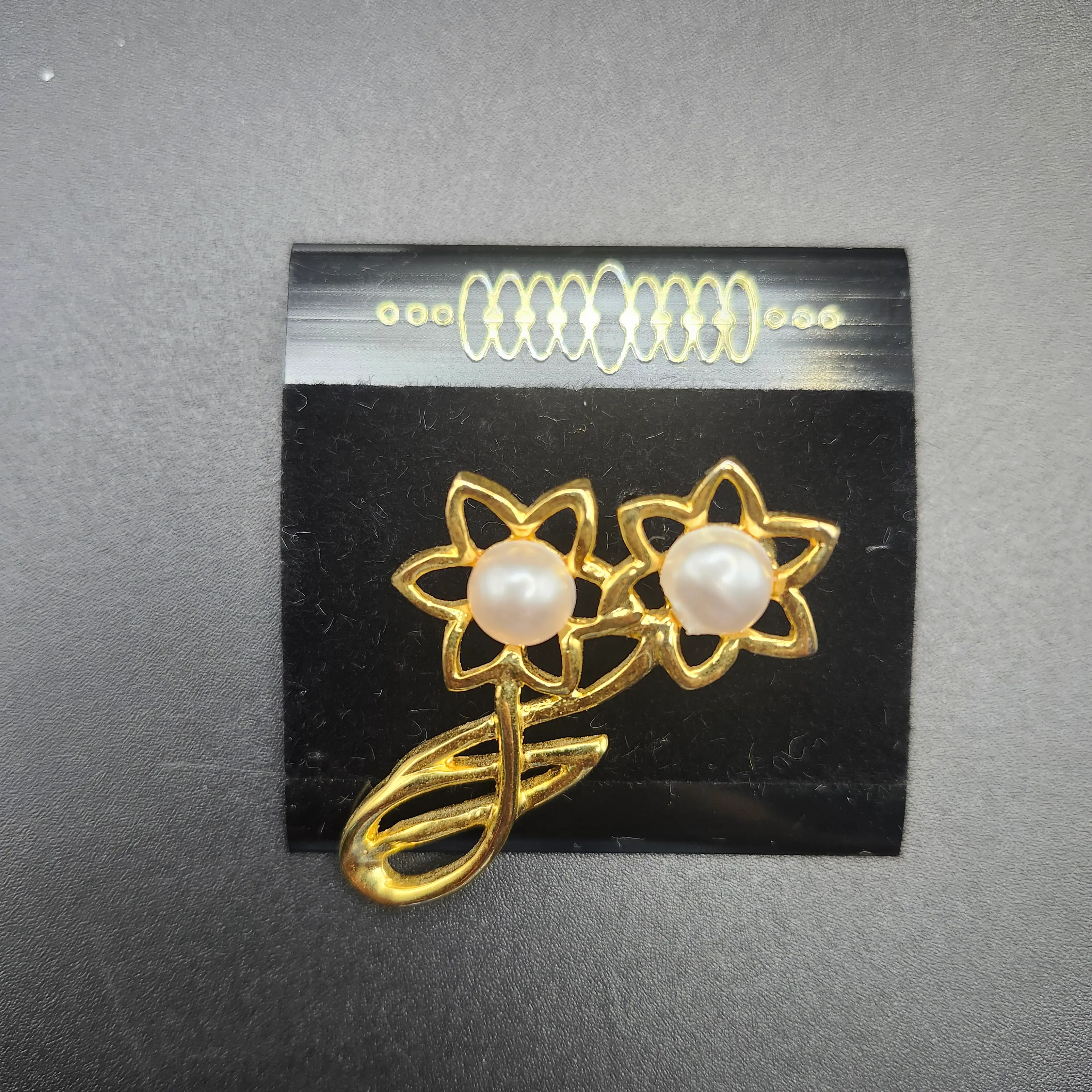 Image 2 of 4