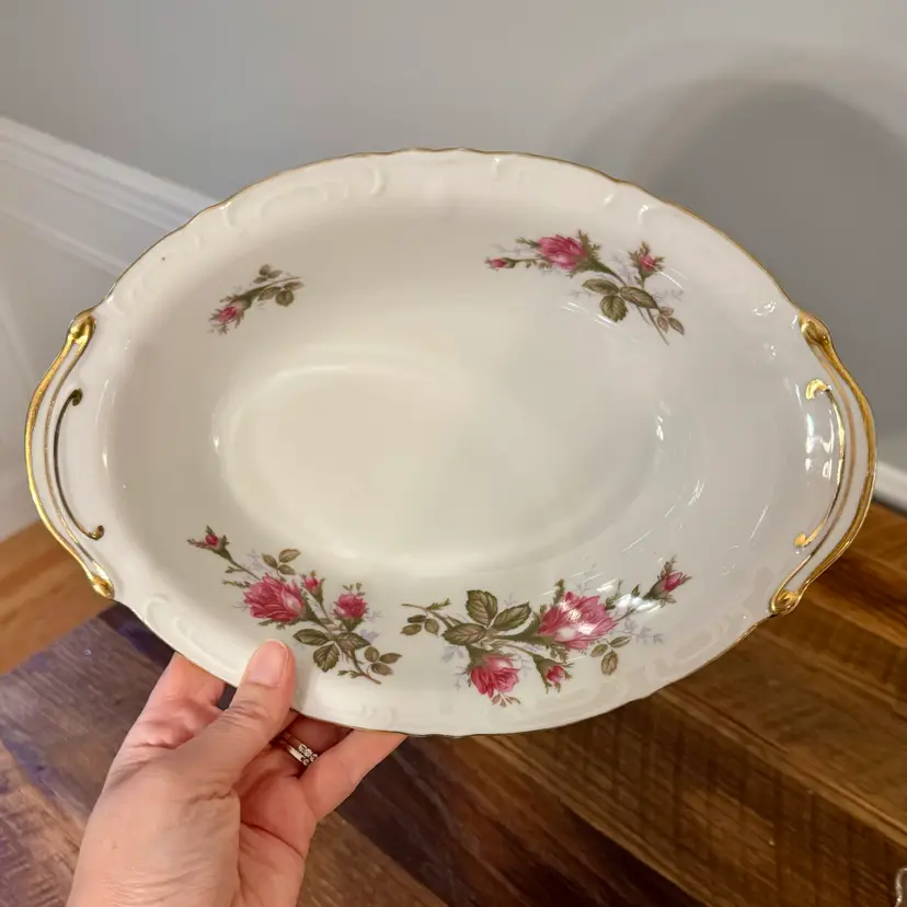 🎀🌹 “Moss Rose” Oval Serving Bowl