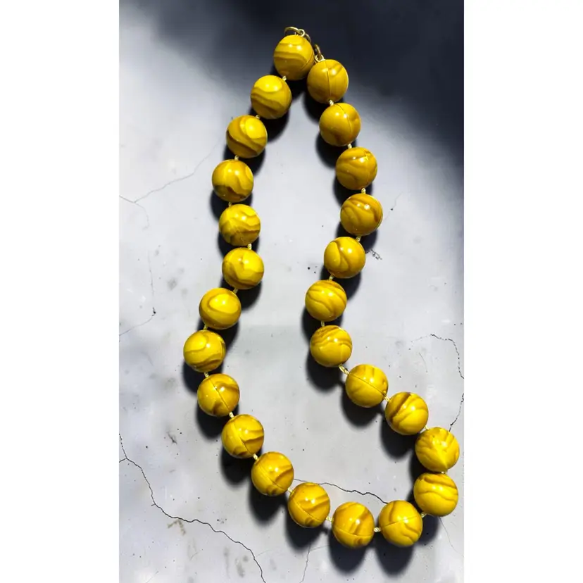 Vintage Mustard Swirl Bead Choker Necklace 14”