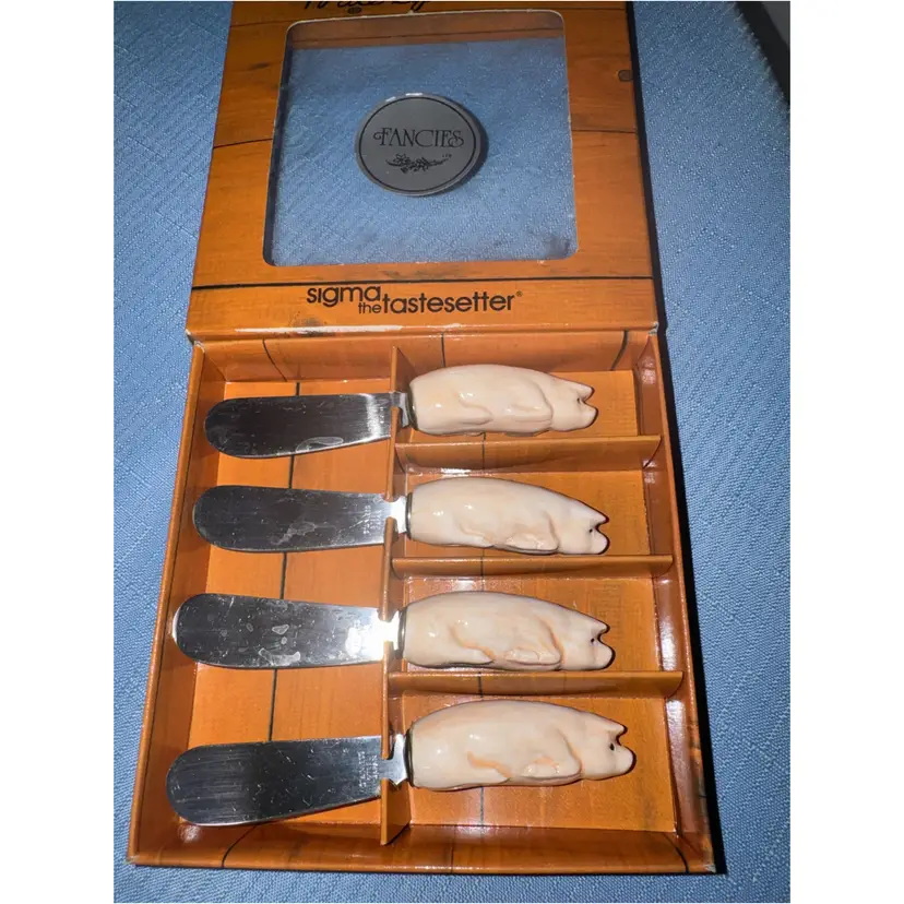 Pig Sigma The Tastesetter Fancies Ceramic-Handle Spreader Set (4 pcs)