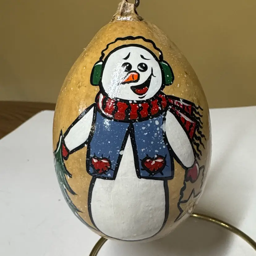 handcrafted, hand-painted gourd snowman Christmas ornament 4” signed 1997