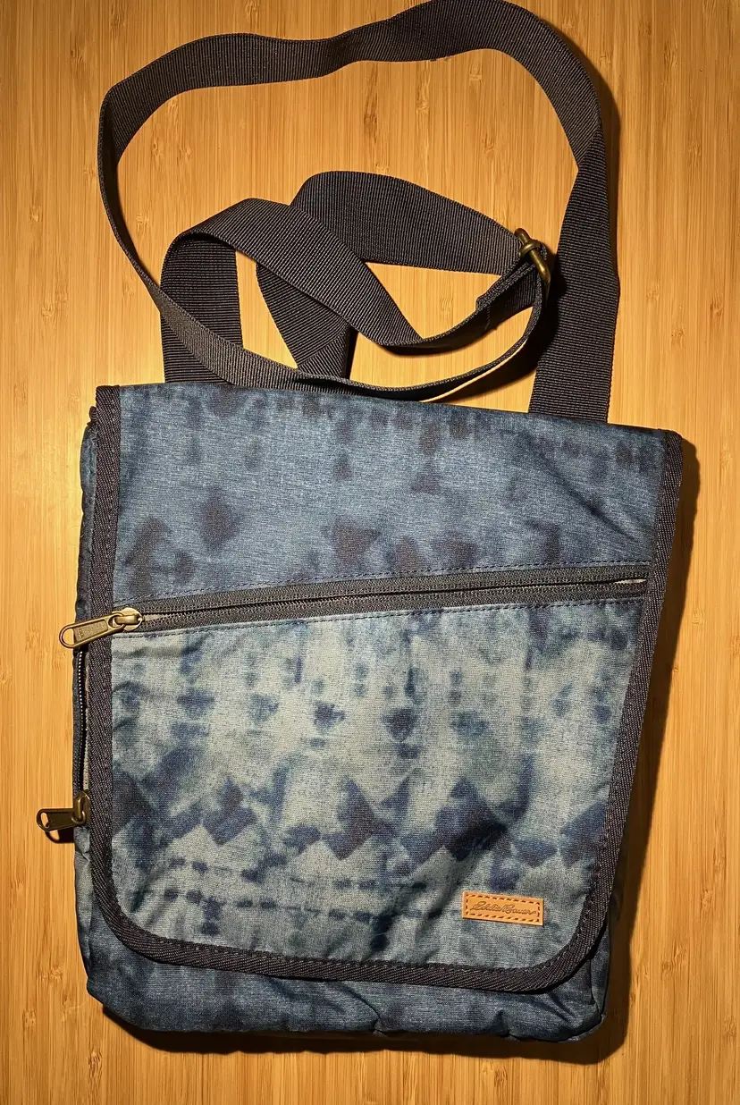 Eddie Bauer Connect Tech Blue Tie Dye Crossbody Bag Unisex GREAT CONDITION