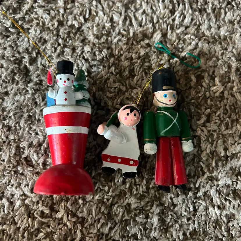 Lot Of 3 Ornaments