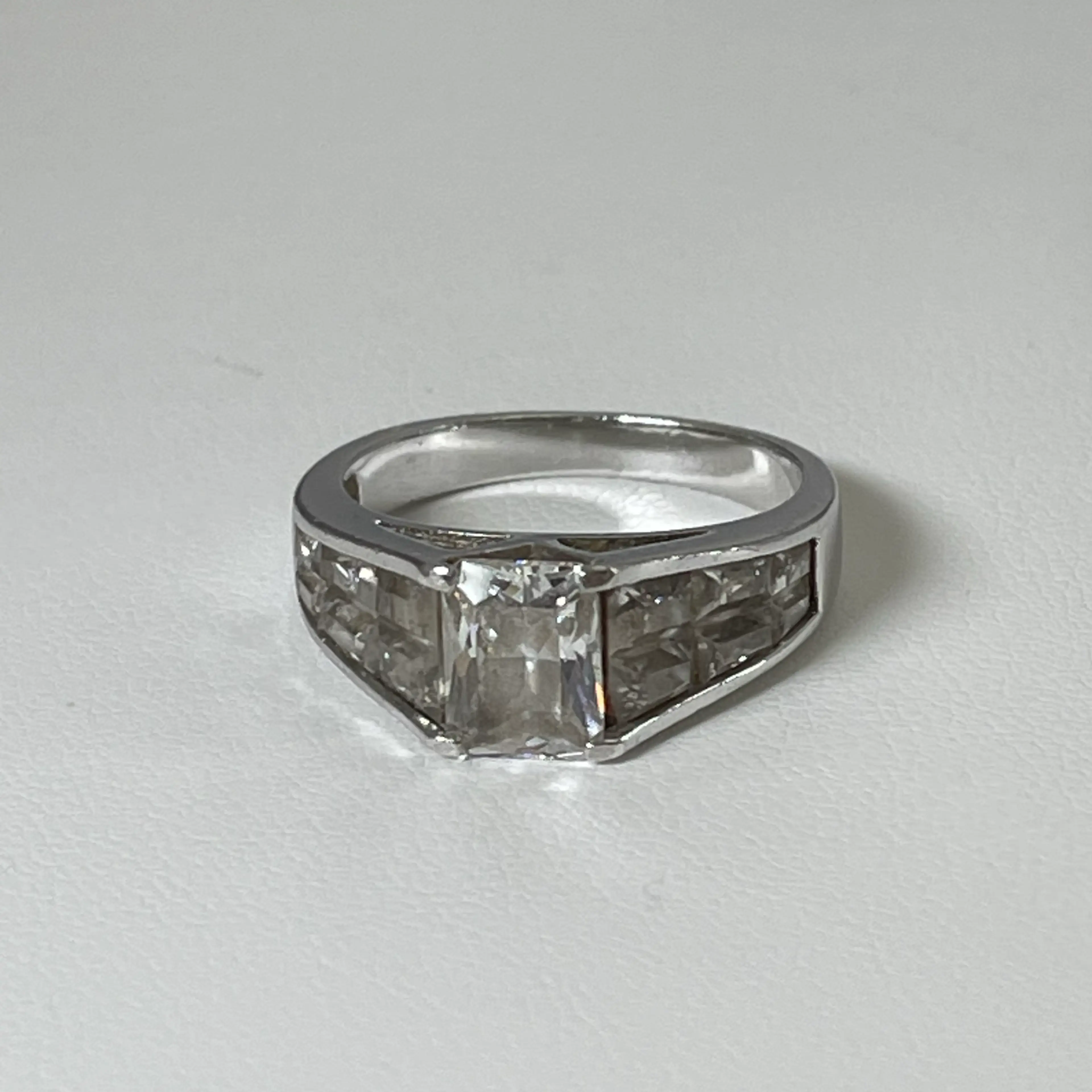 Image 4 of 8