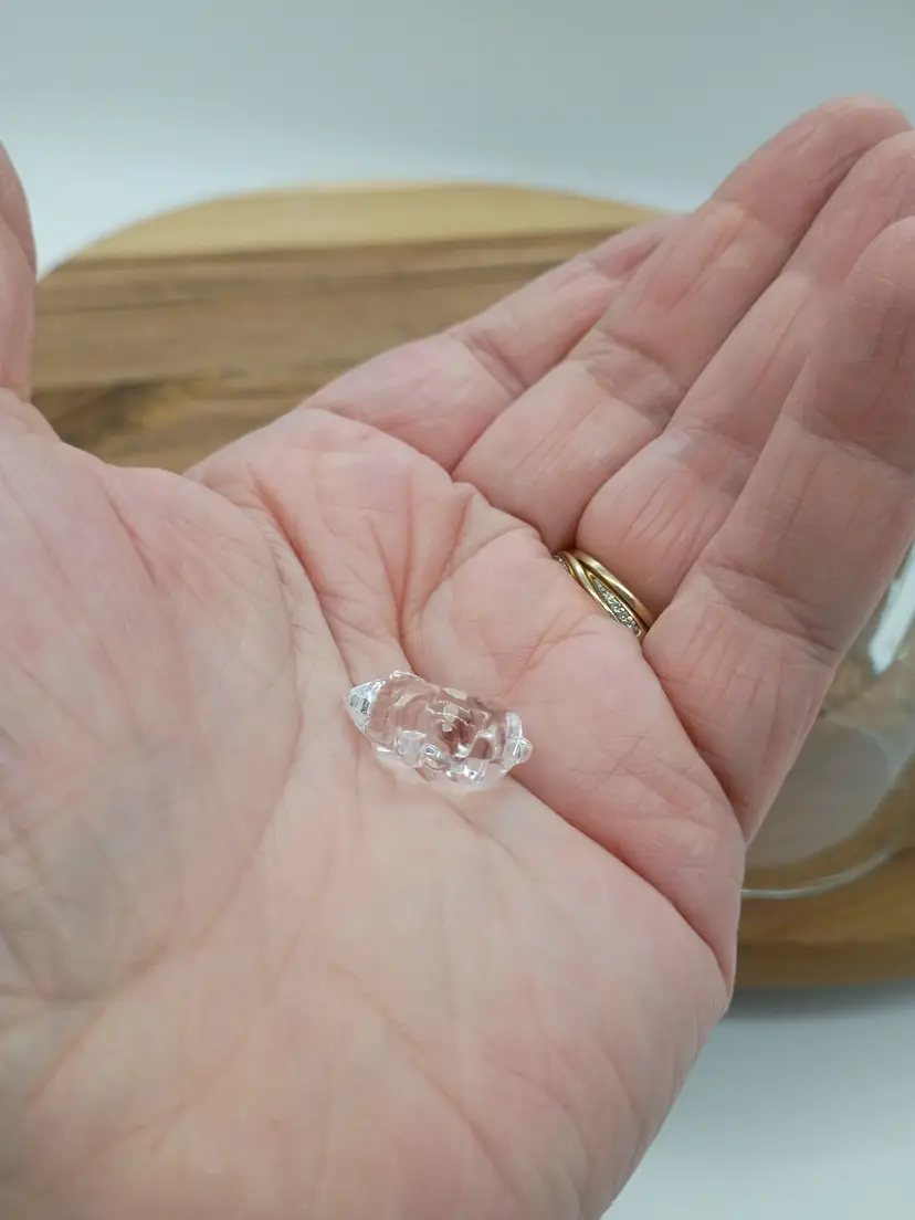 Tiny Miniature Clear Glass Pig Figurine. Less then 1 in Long