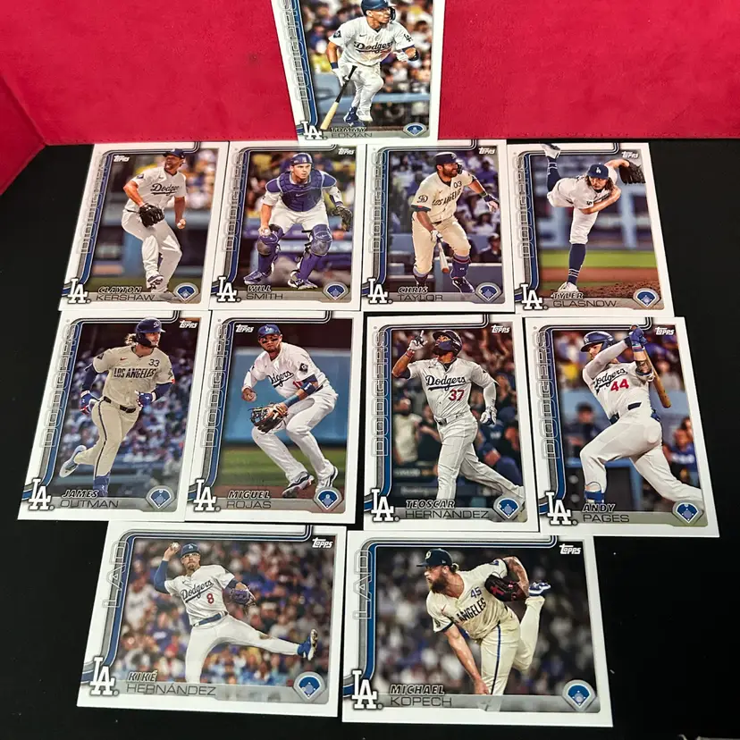 2025 Topps Series 1 Team Pack Teoscar Hernandez Los Angeles Dodgers