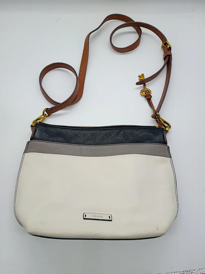 Vintage Fossil Tricolor Pebbled Leather Cream Grey Black Cross Body Purse